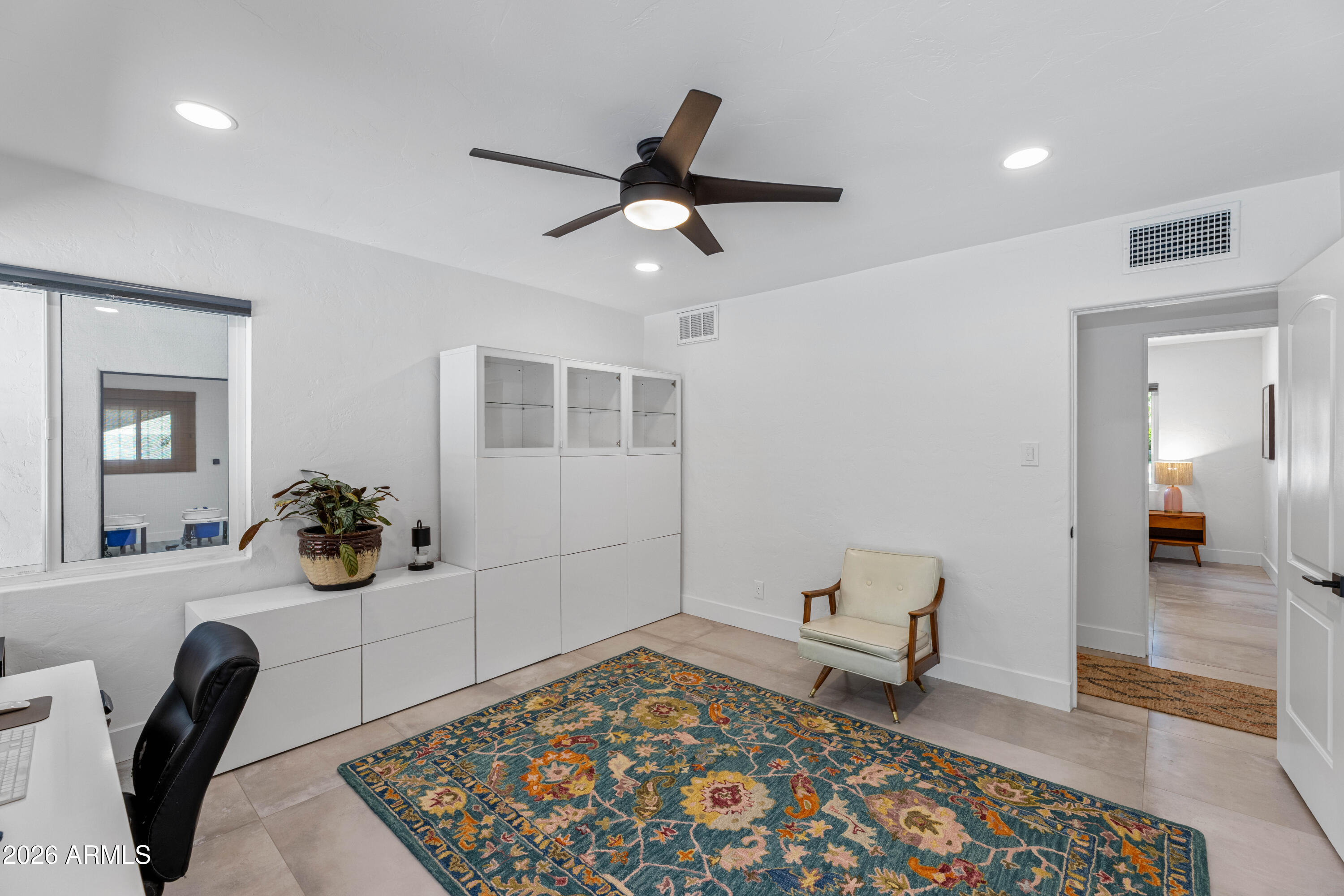525 W PALO VERDE Drive