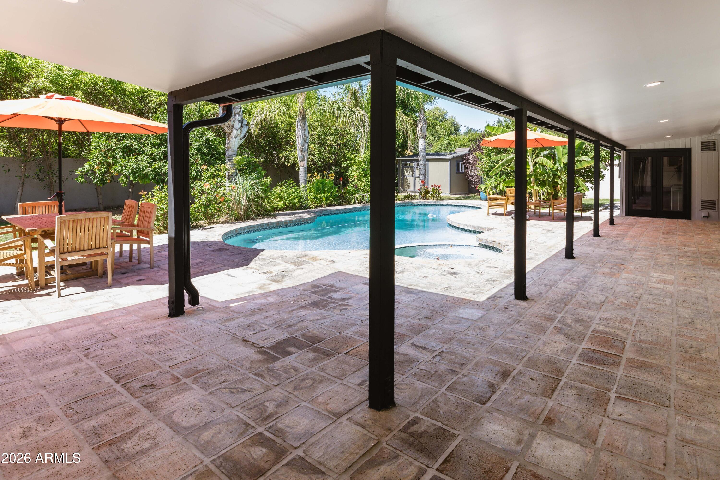525 W PALO VERDE Drive