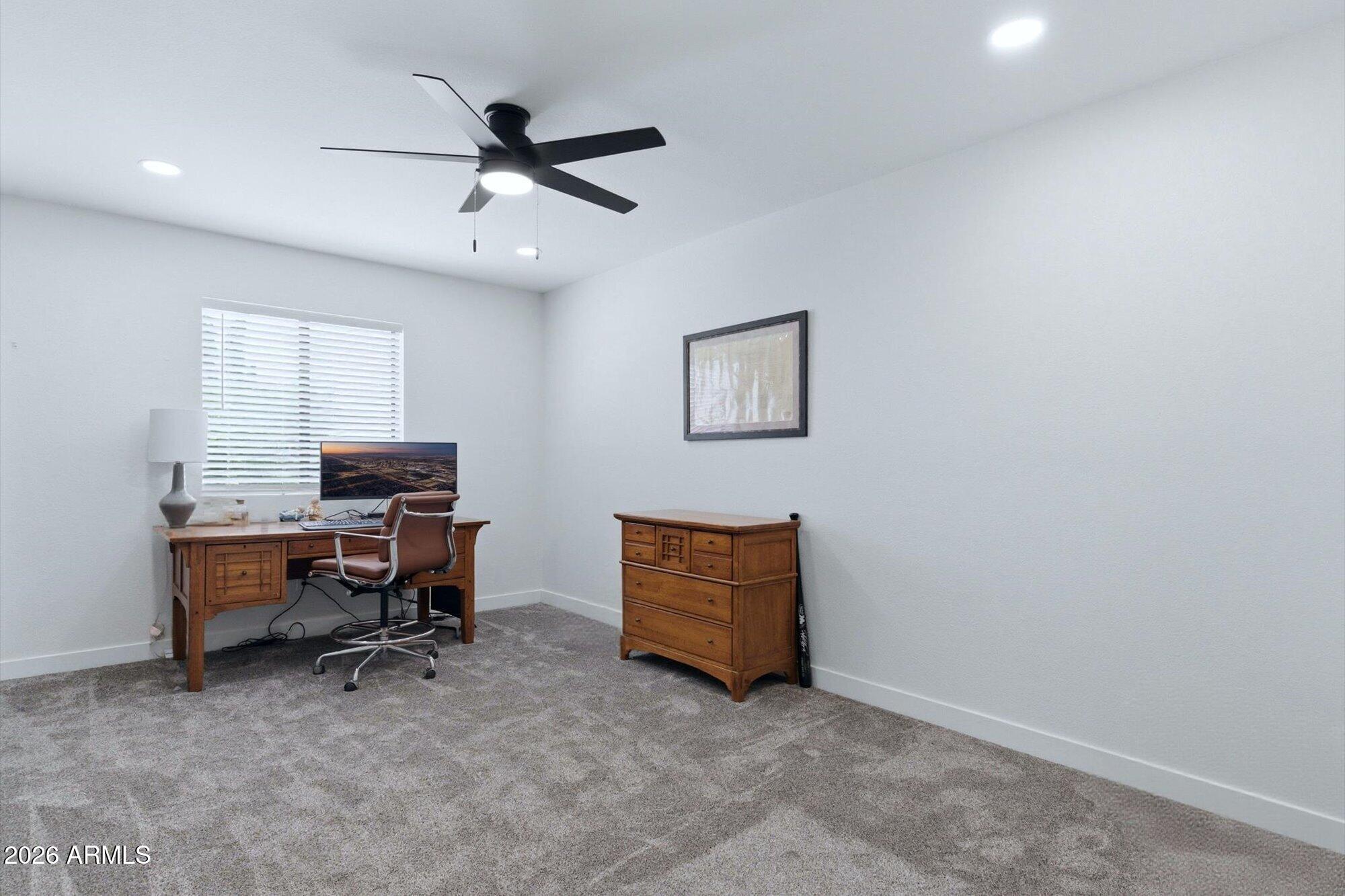 1506 E EDGEWATER Drive