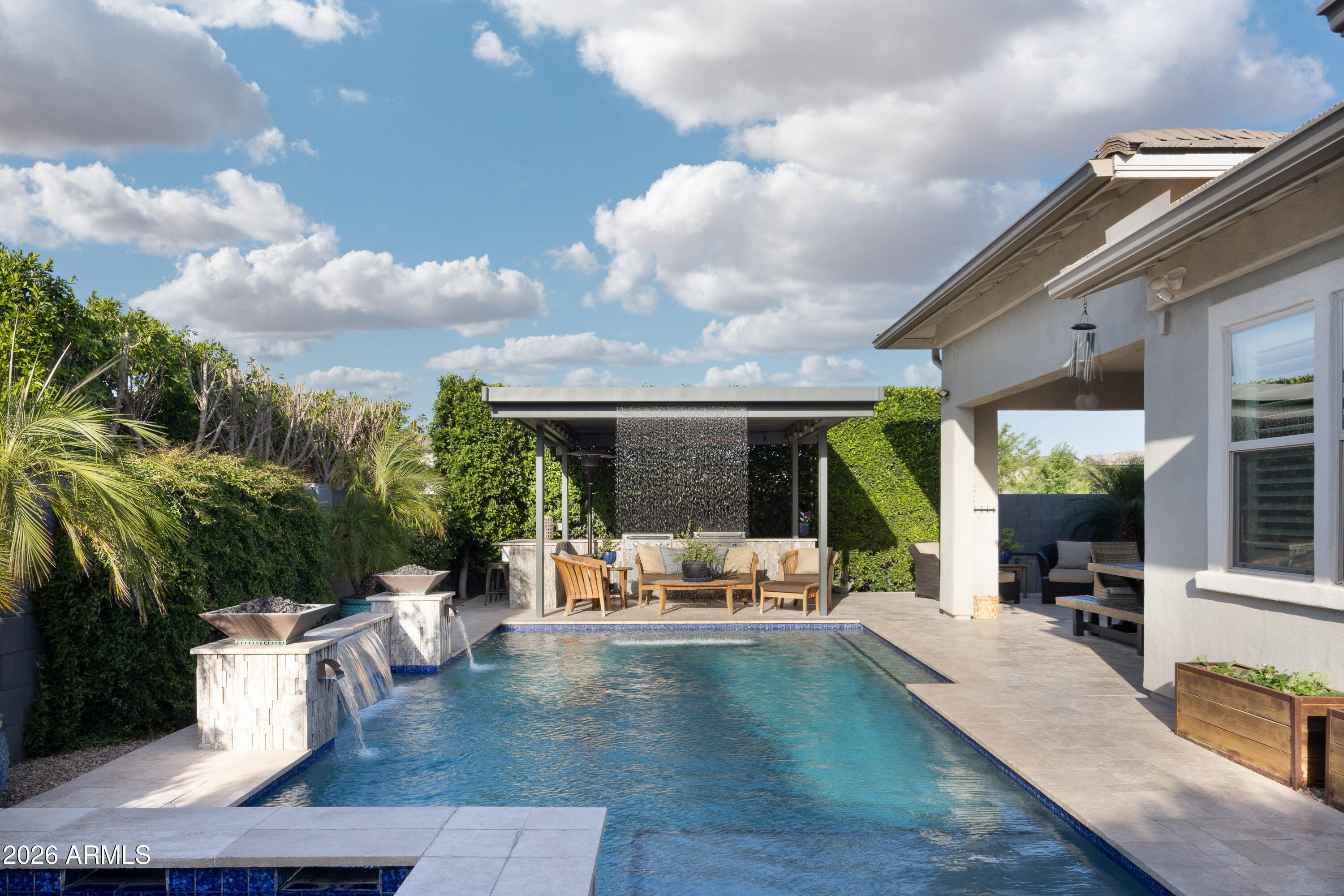 3672 E ARABIAN Drive