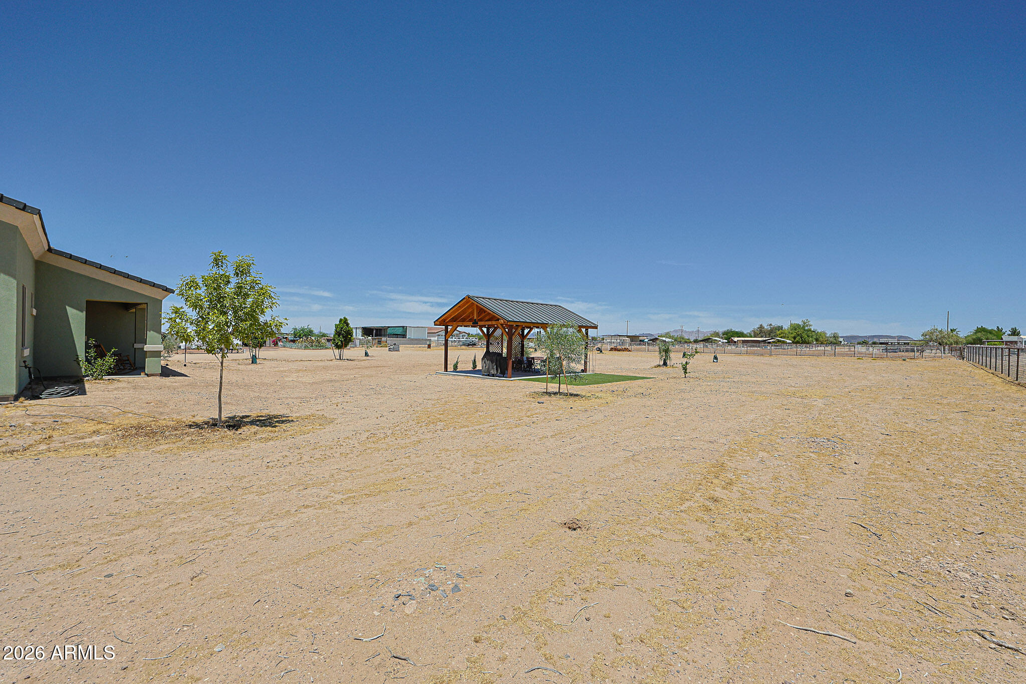 36008 W INDIANOLA Avenue