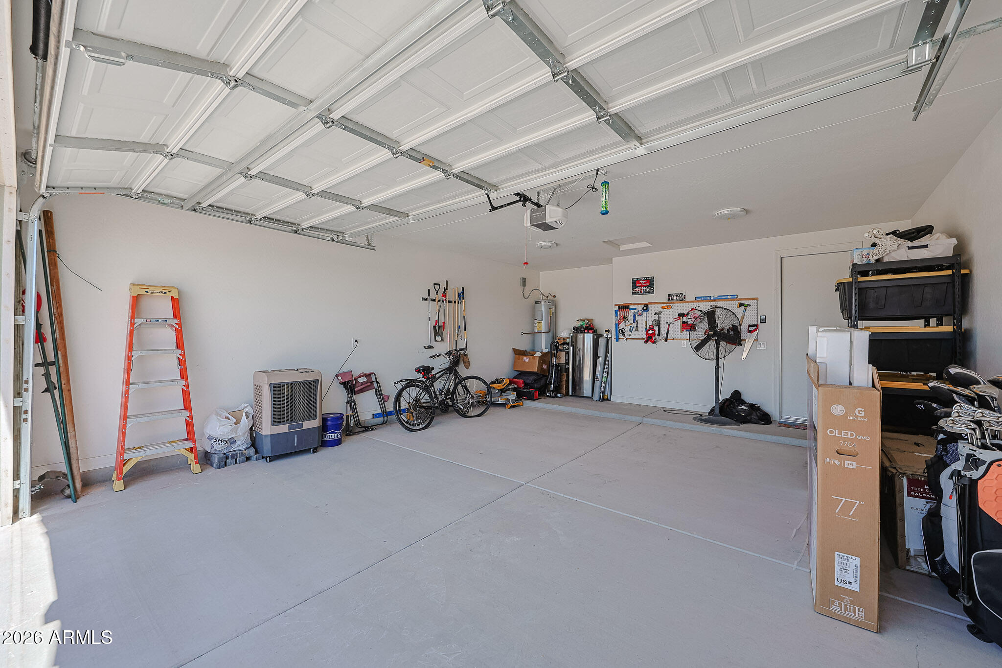 36008 W INDIANOLA Avenue
