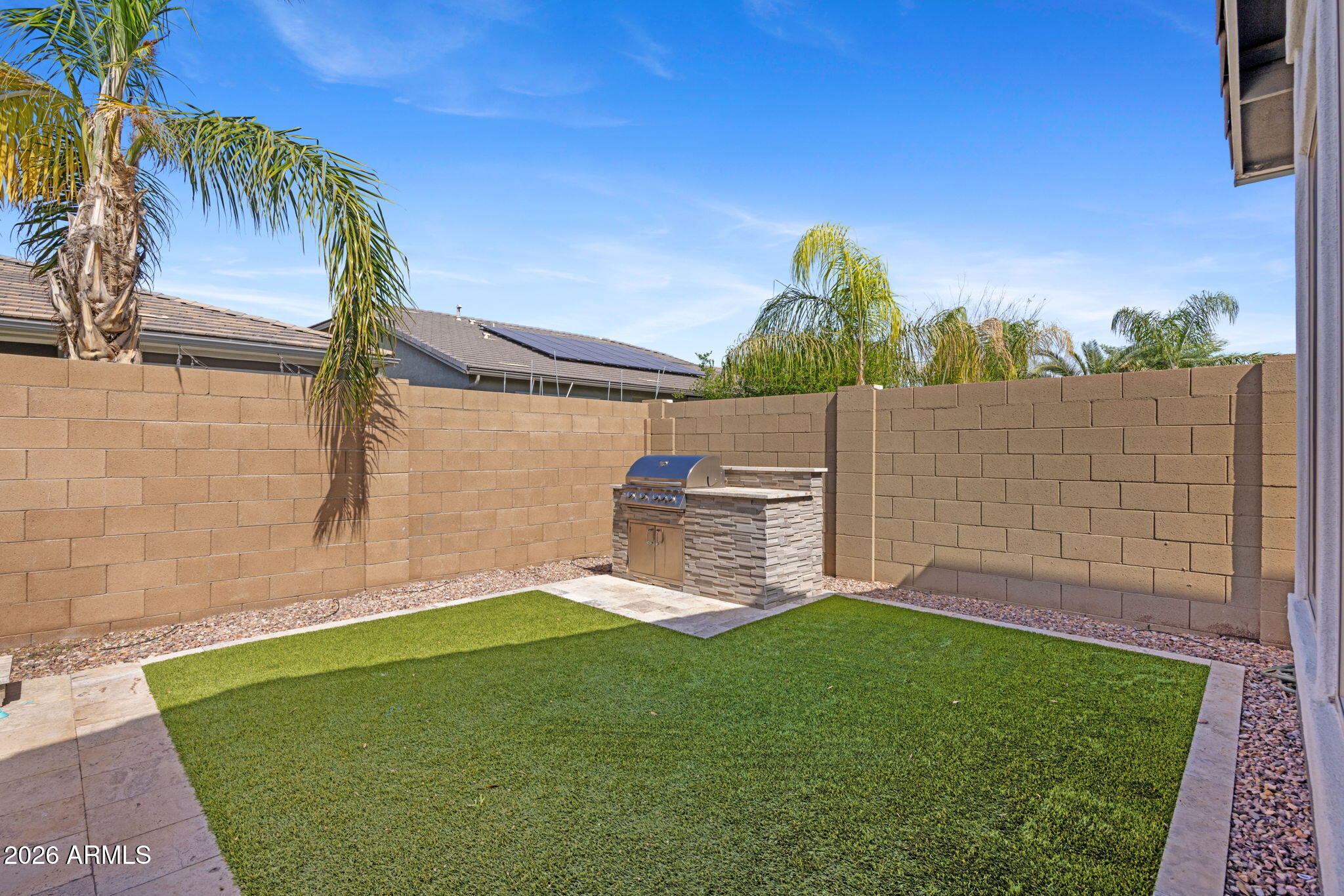 2860 E PINTO Drive