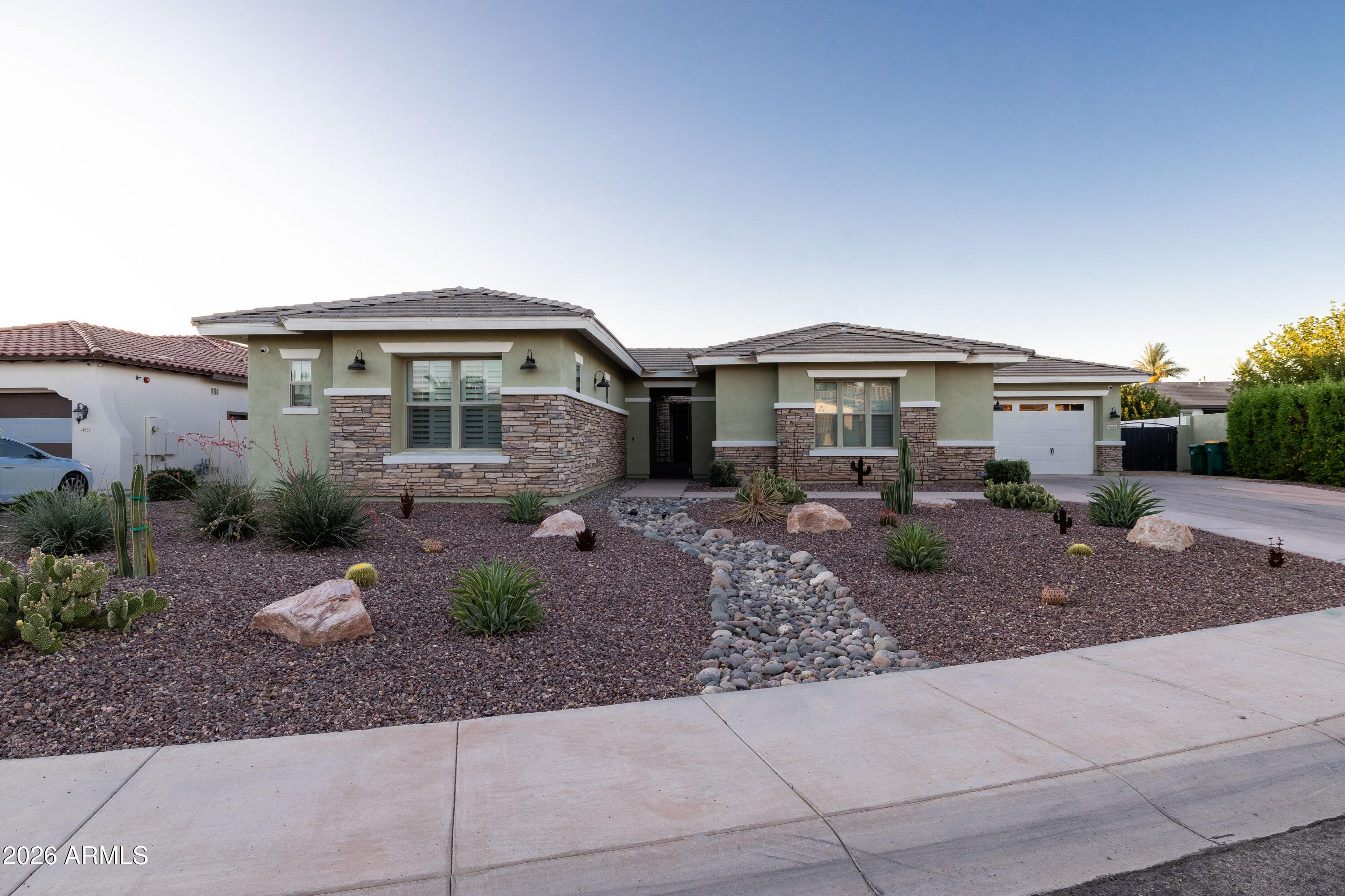 14542 W MOUNTAIN VIEW Drive