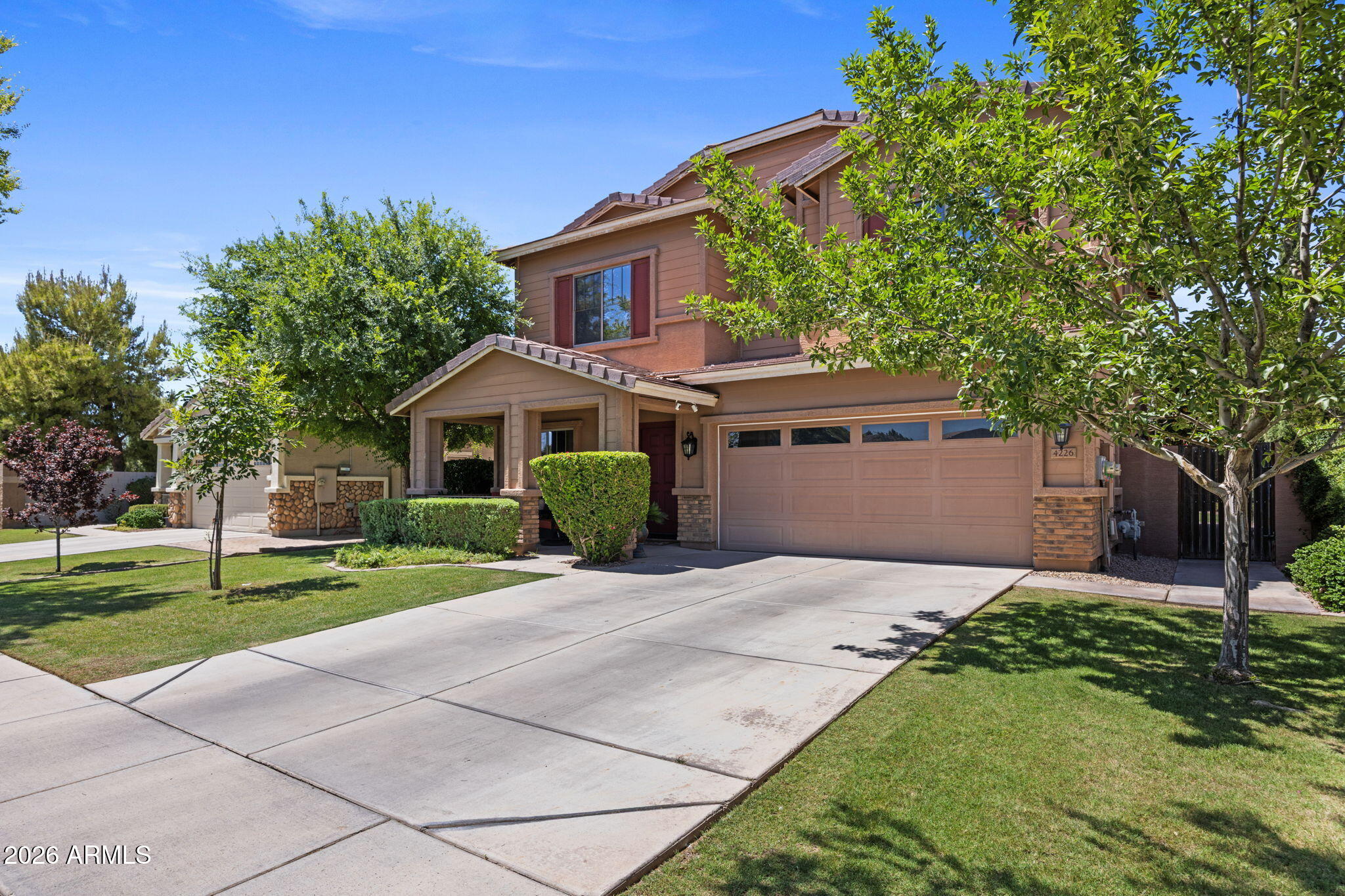 4226 E COTTON Court