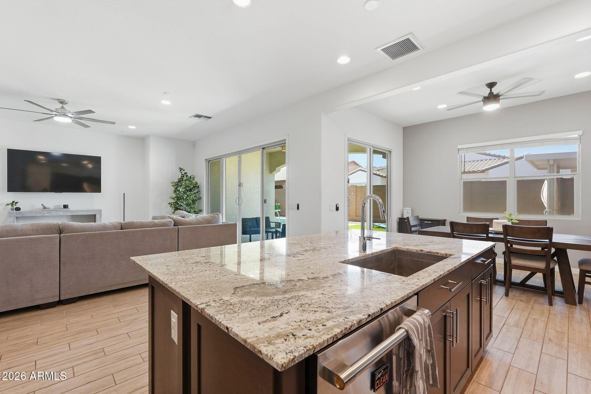 3937 W ESTES Way