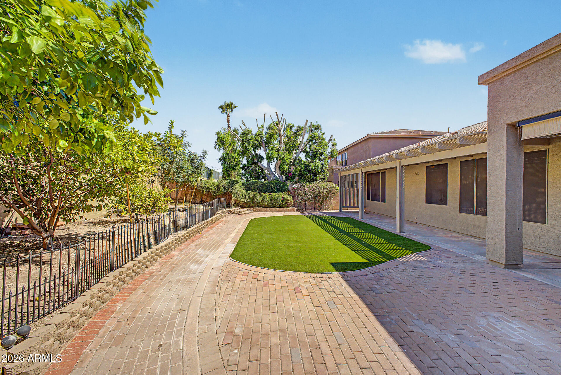 25647 N SINGBUSH Loop