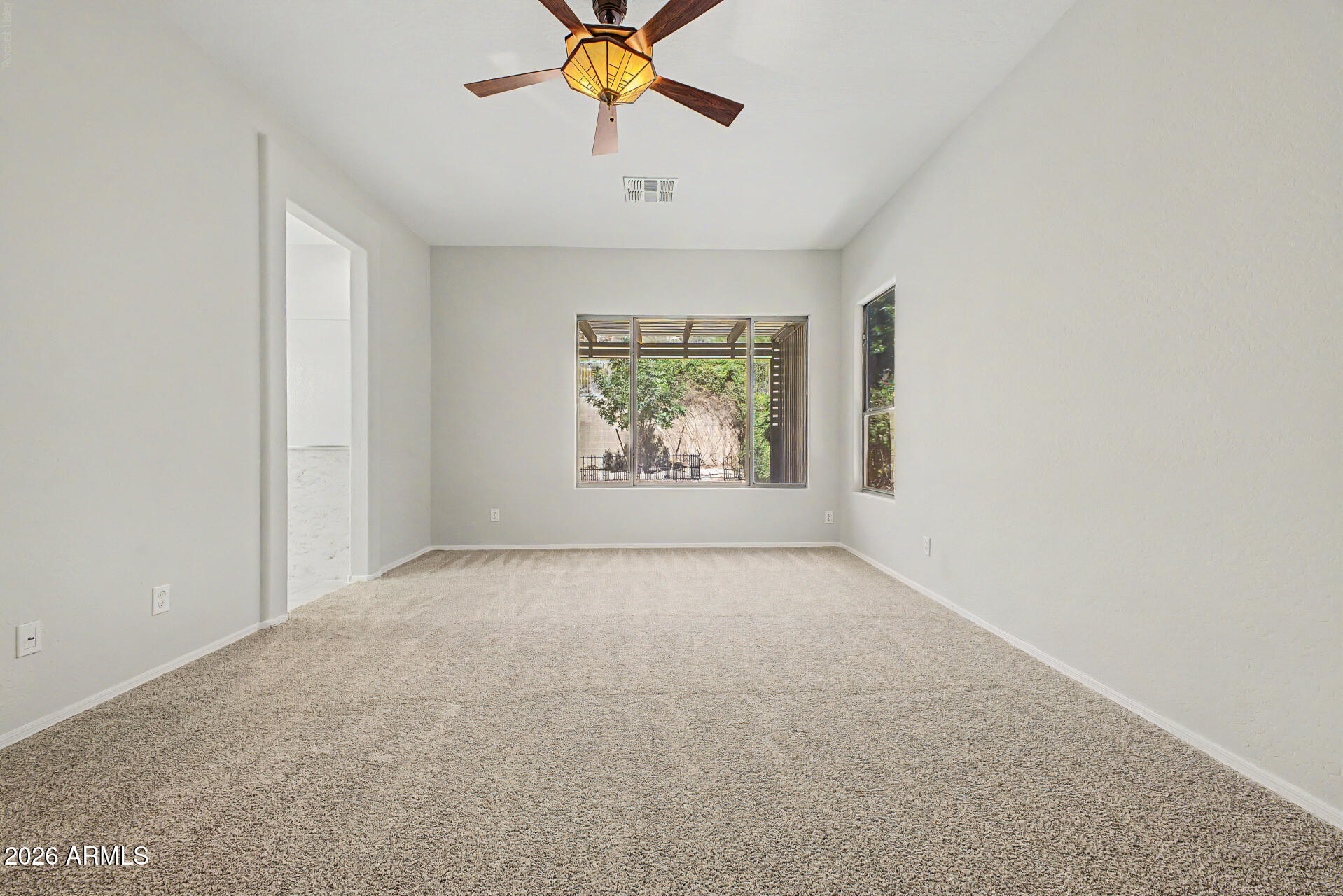 25647 N SINGBUSH Loop
