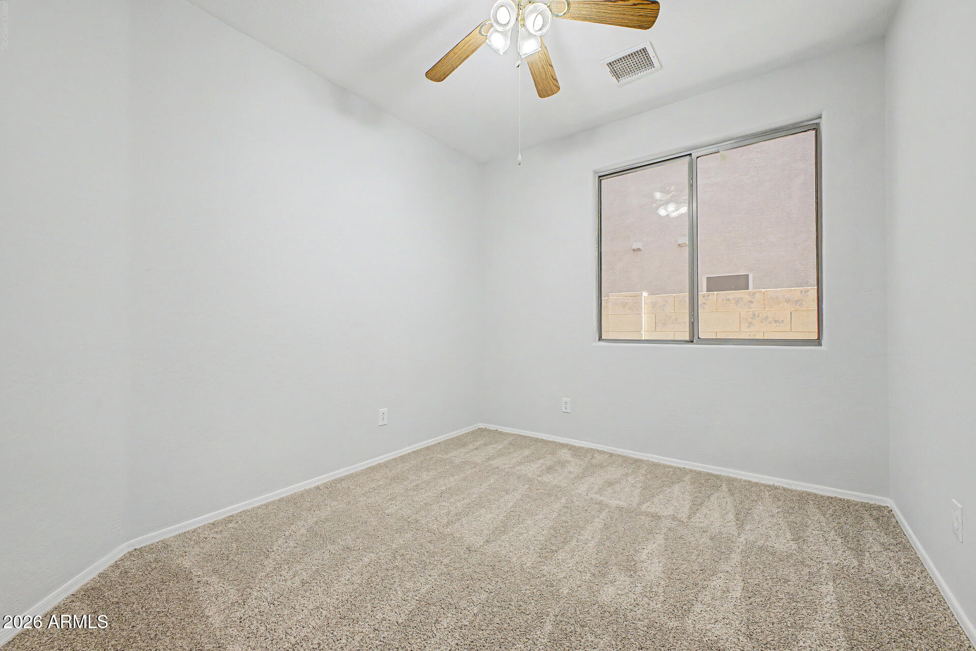 25647 N SINGBUSH Loop
