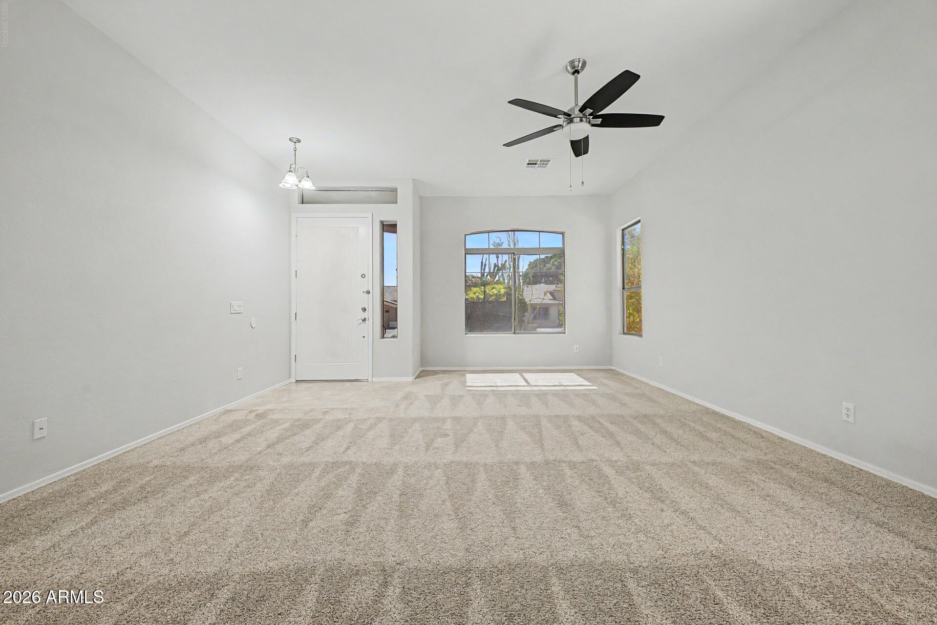 25647 N SINGBUSH Loop