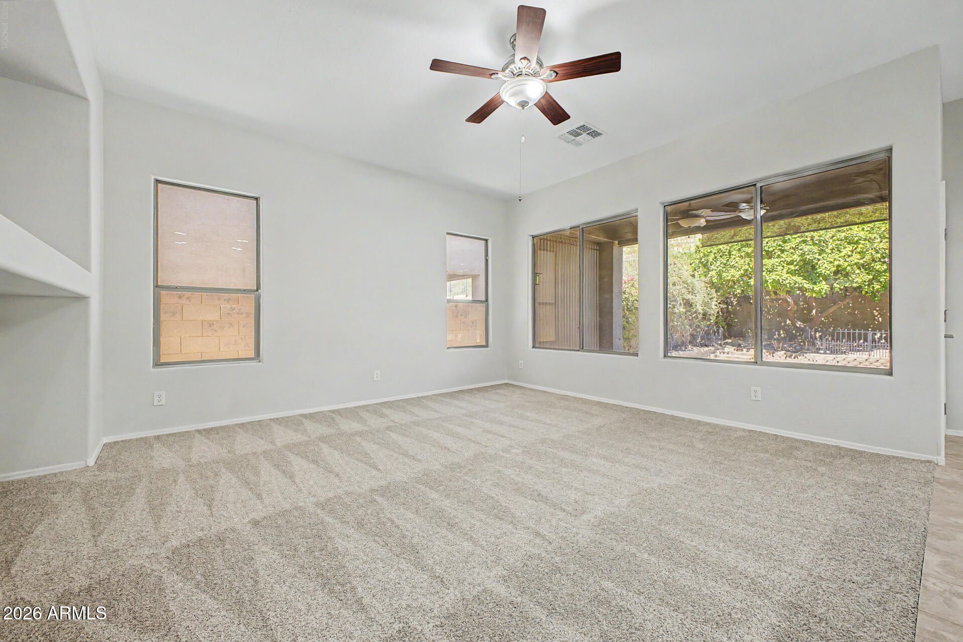 25647 N SINGBUSH Loop