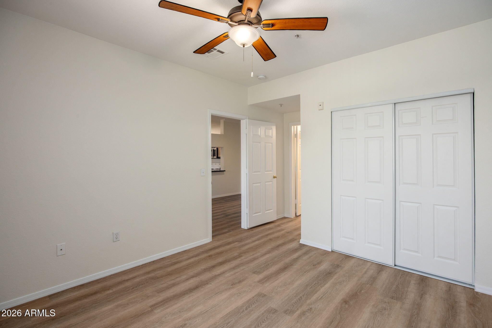 5401 E VAN BUREN Street 2094