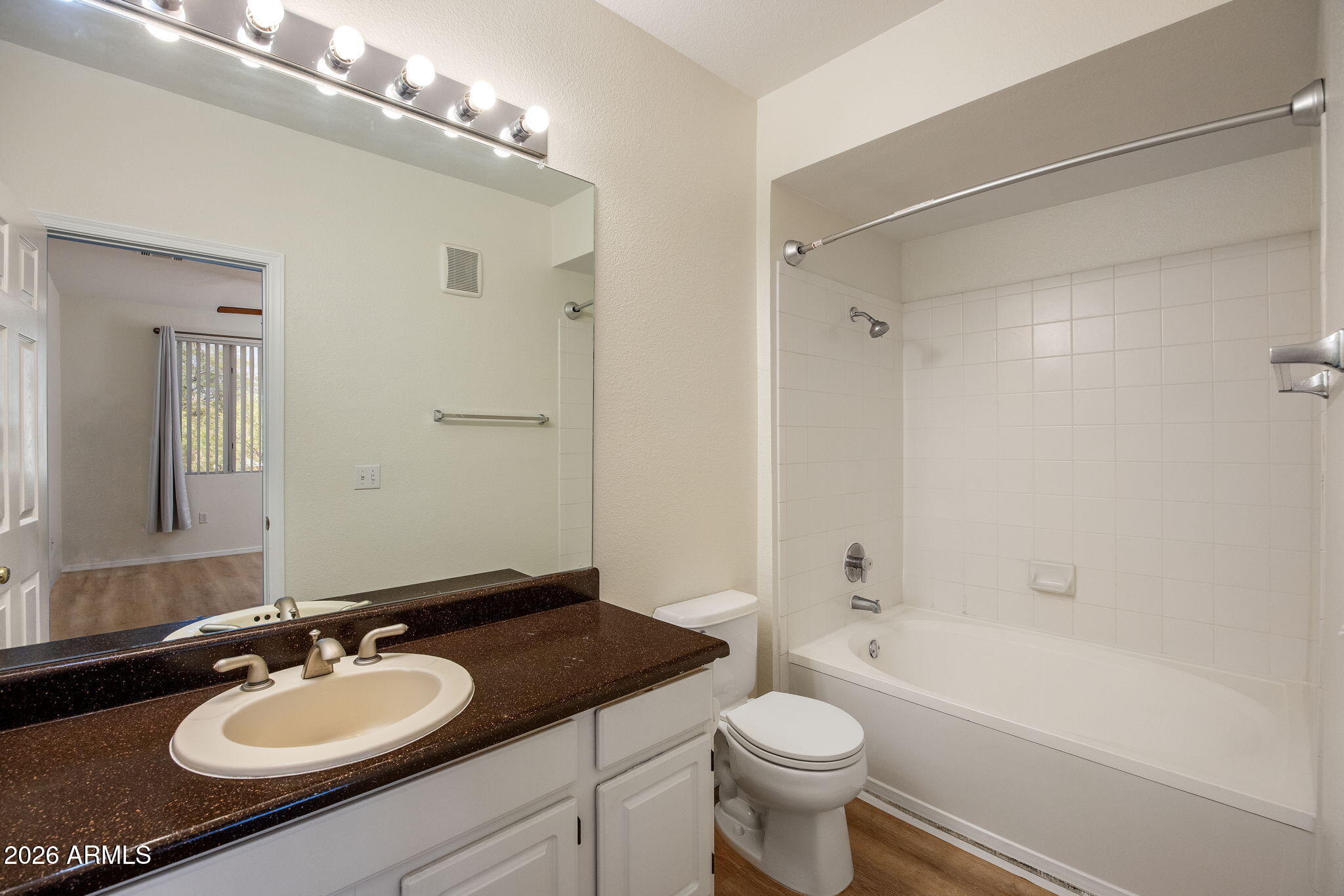 5401 E VAN BUREN Street 2094