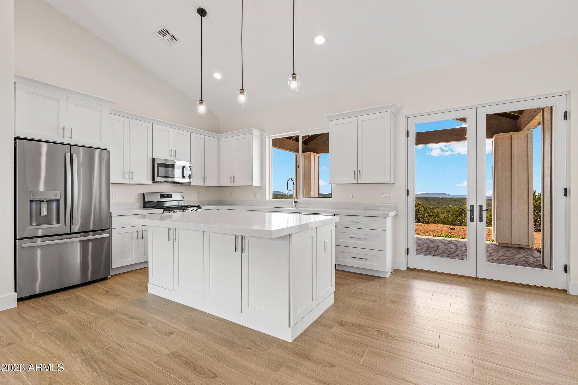 1945 BELLAVISTA Loop