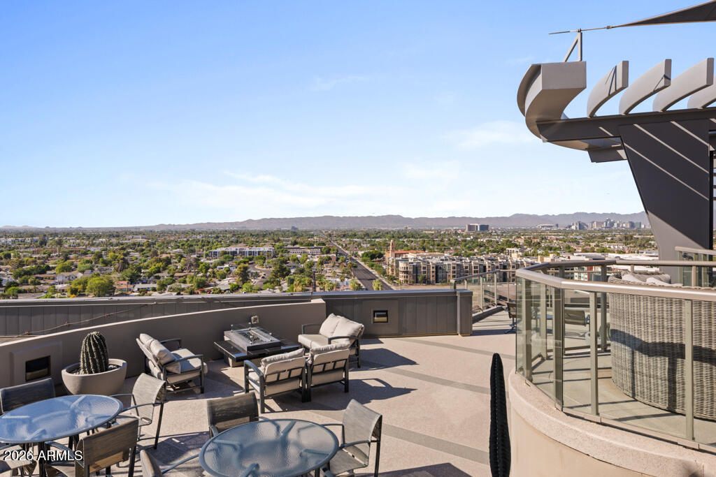 2402 E ESPLANADE Lane 604