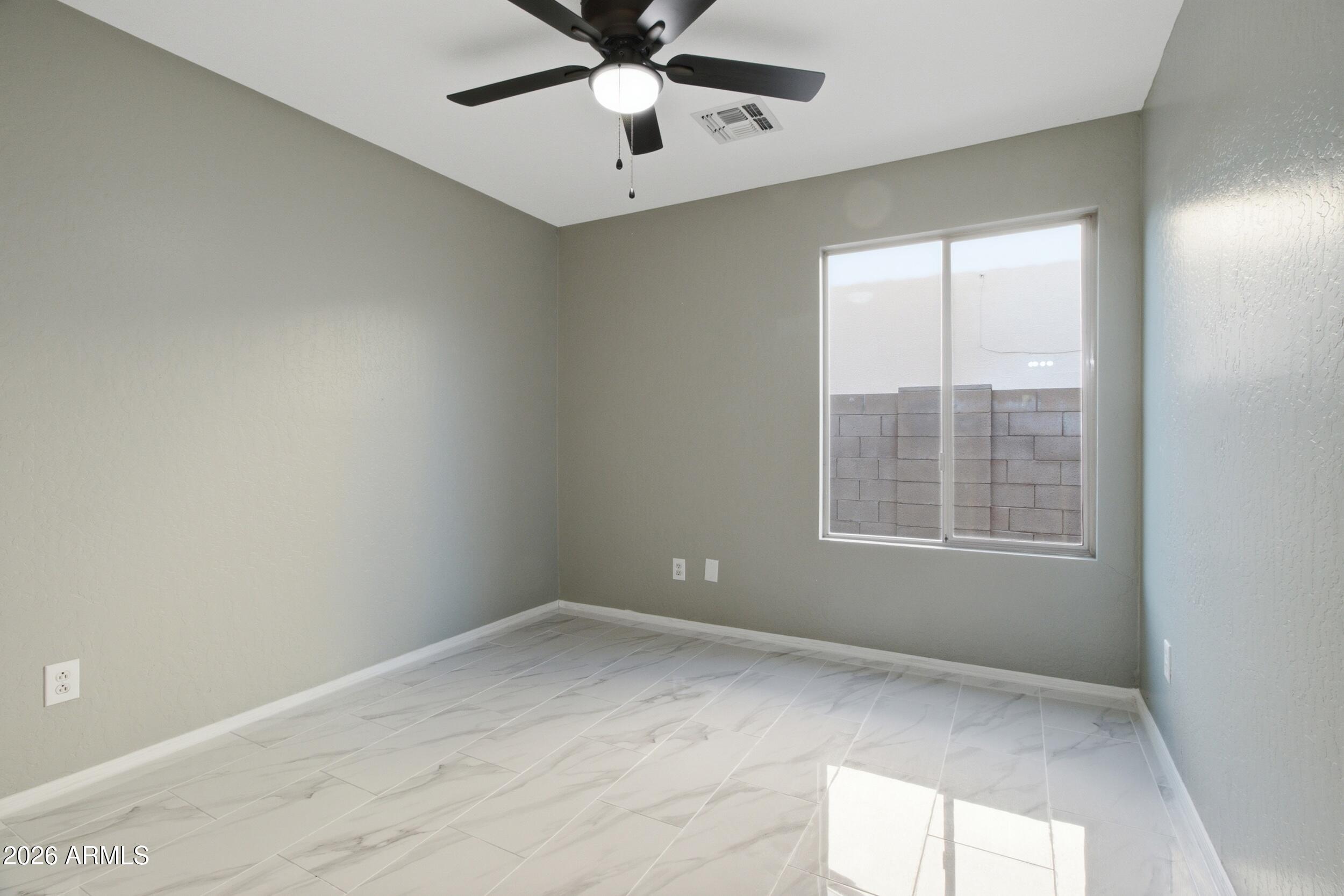 2922 W DUNBAR Drive