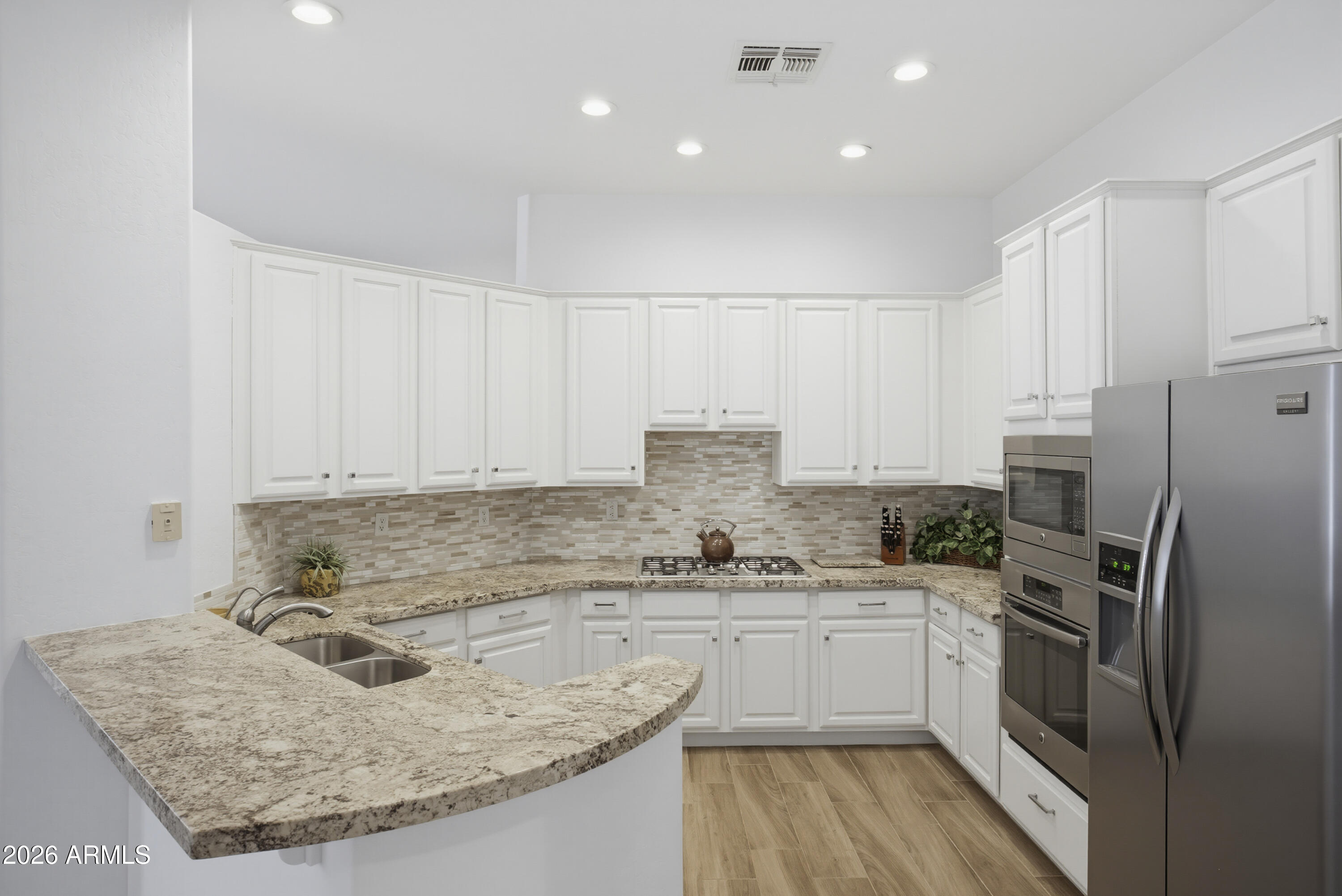 9031 N BROKEN BOW
