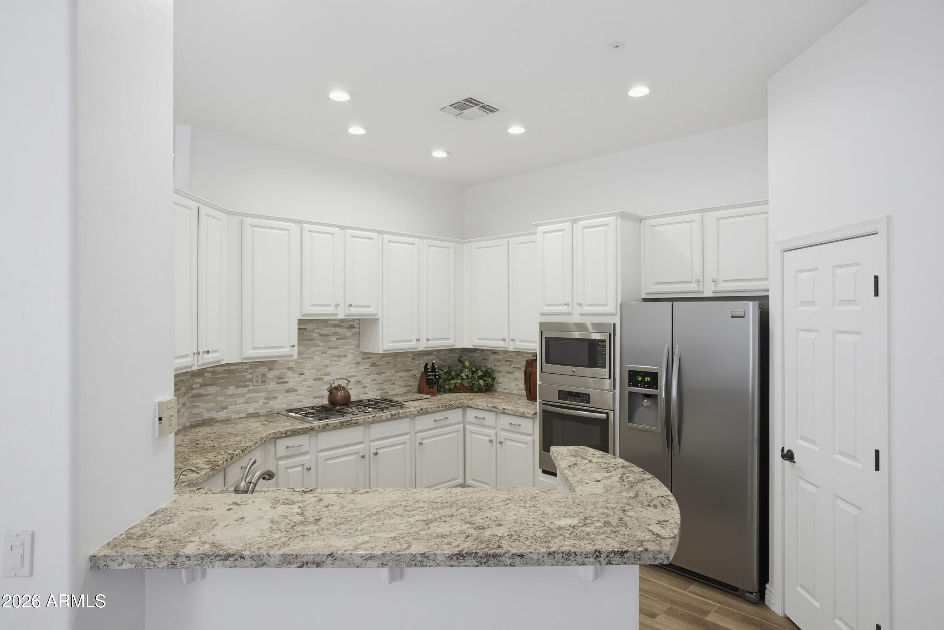9031 N BROKEN BOW