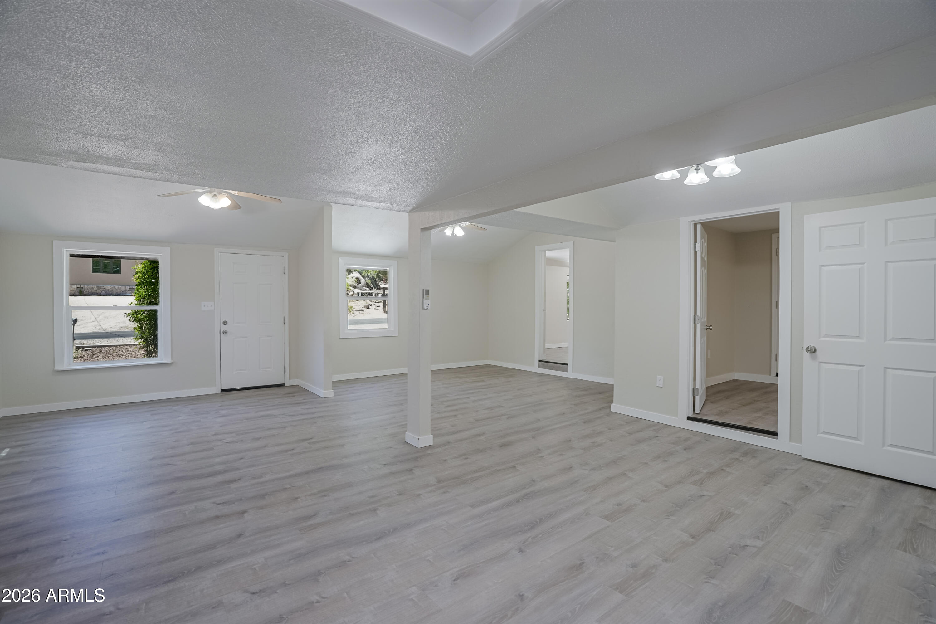 1548 OREGON Avenue