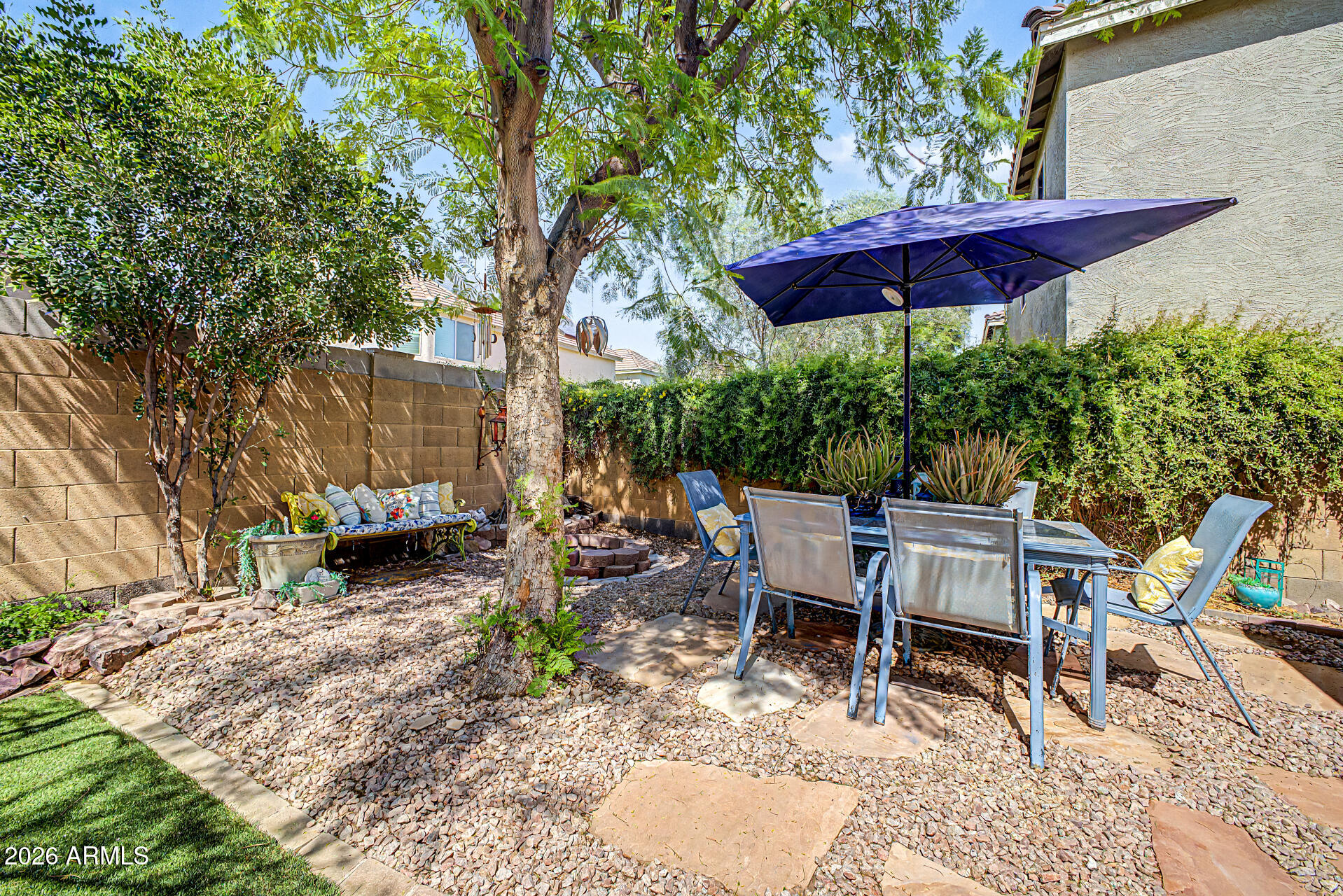 2370 E PEACH TREE Drive