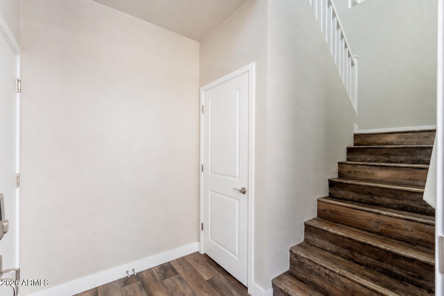 762 E GINKO Avenue 201