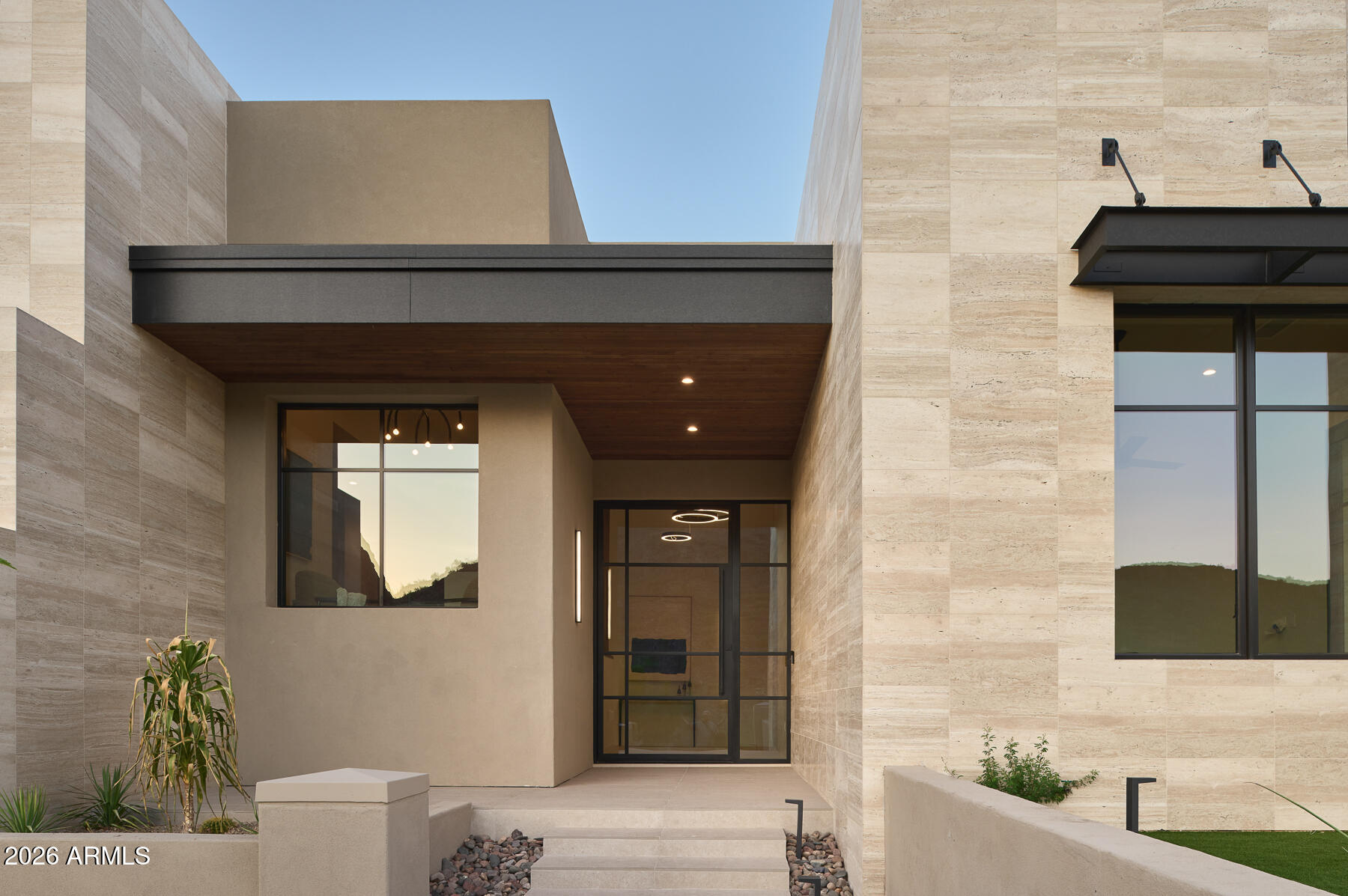 9619 N SOLITUDE Canyon