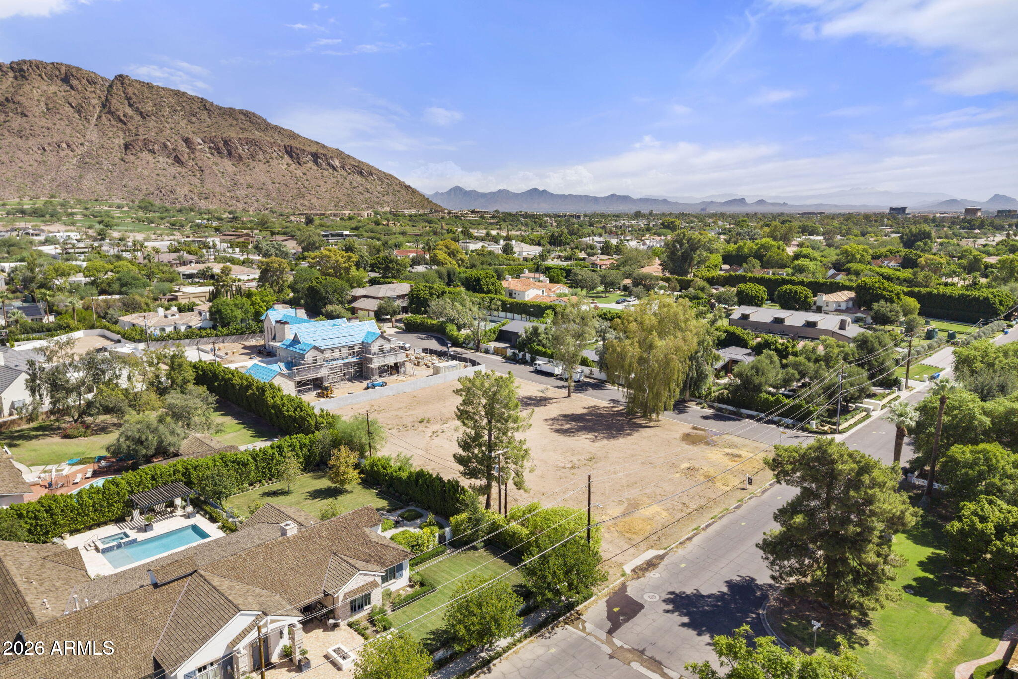 5712 E EXETER Boulevard -