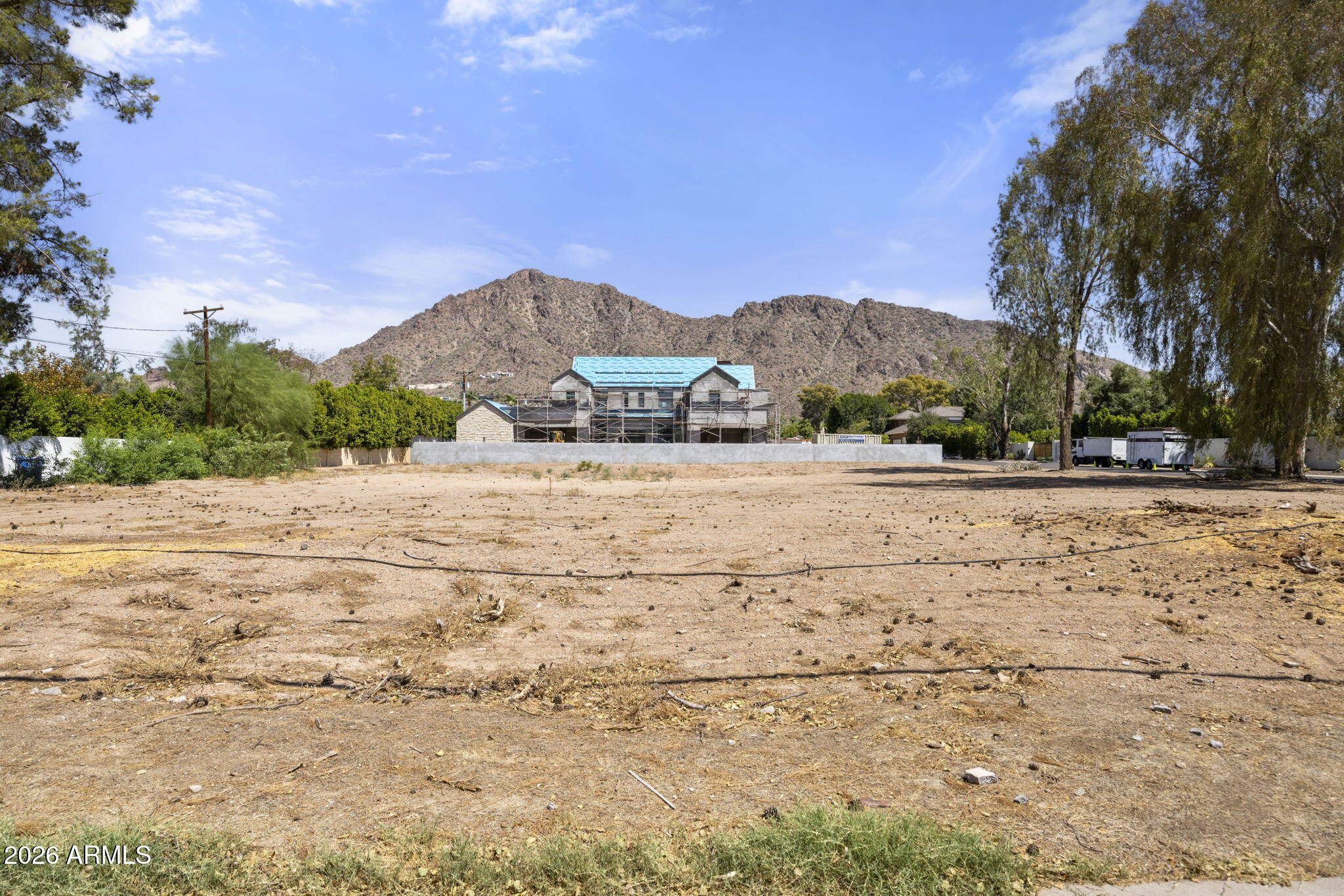 5712 E EXETER Boulevard -
