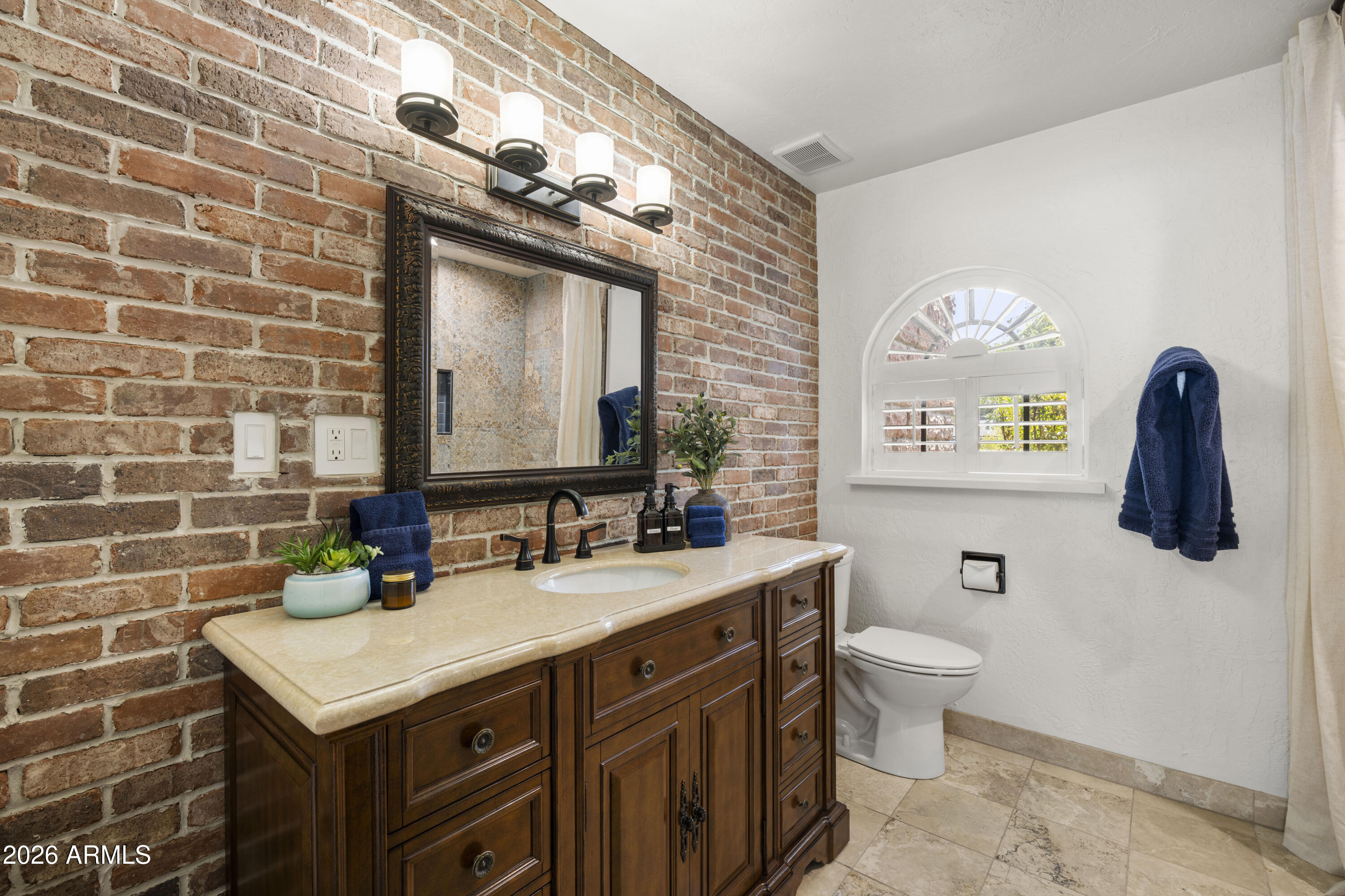 320 W BETHANY HOME Road