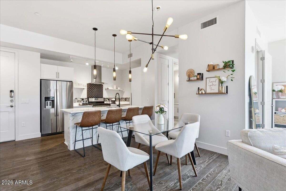 3131 N CENTRAL Avenue 4001