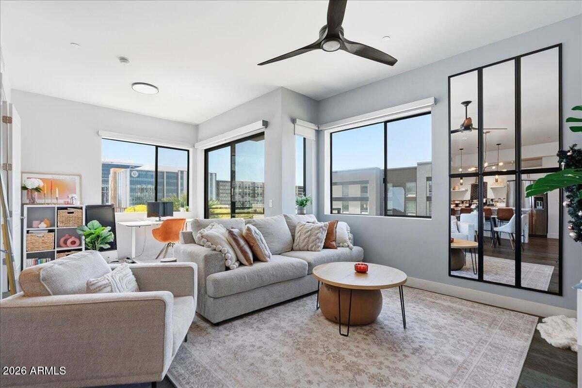 3131 N CENTRAL Avenue 4001
