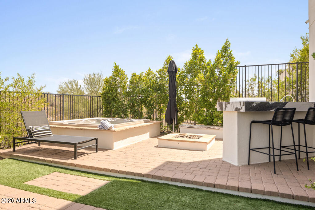 10827 N SONORA Vista