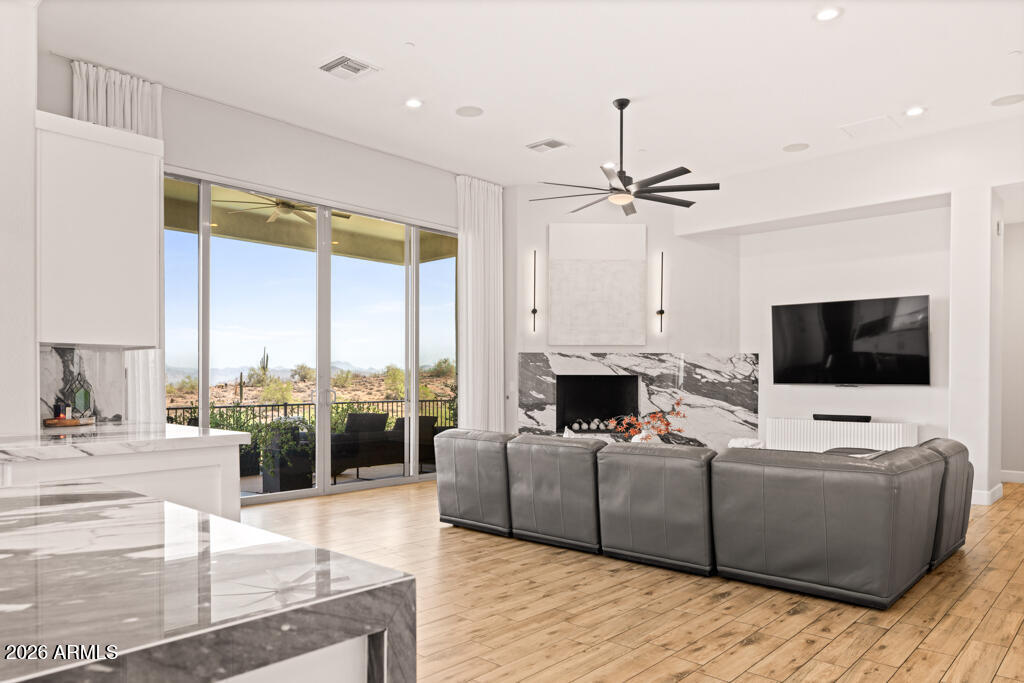 10827 N SONORA Vista