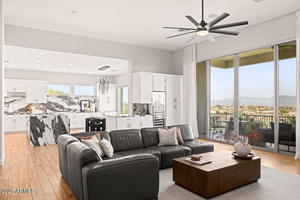 10827 N SONORA Vista