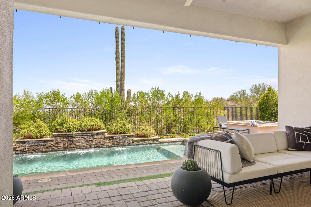 10827 N SONORA Vista