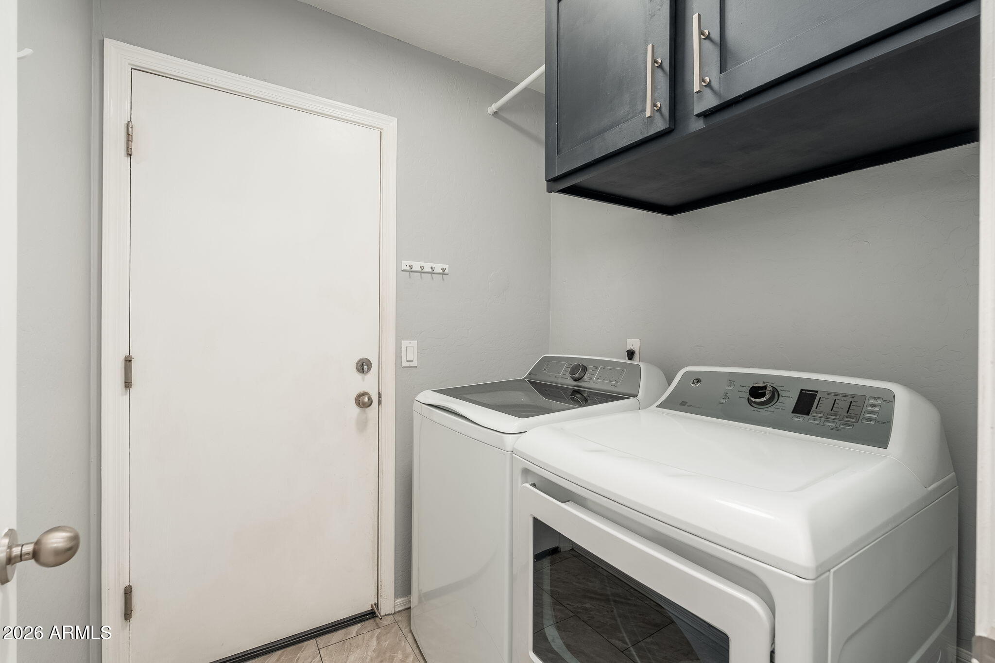 4029 E SUPERIOR Road