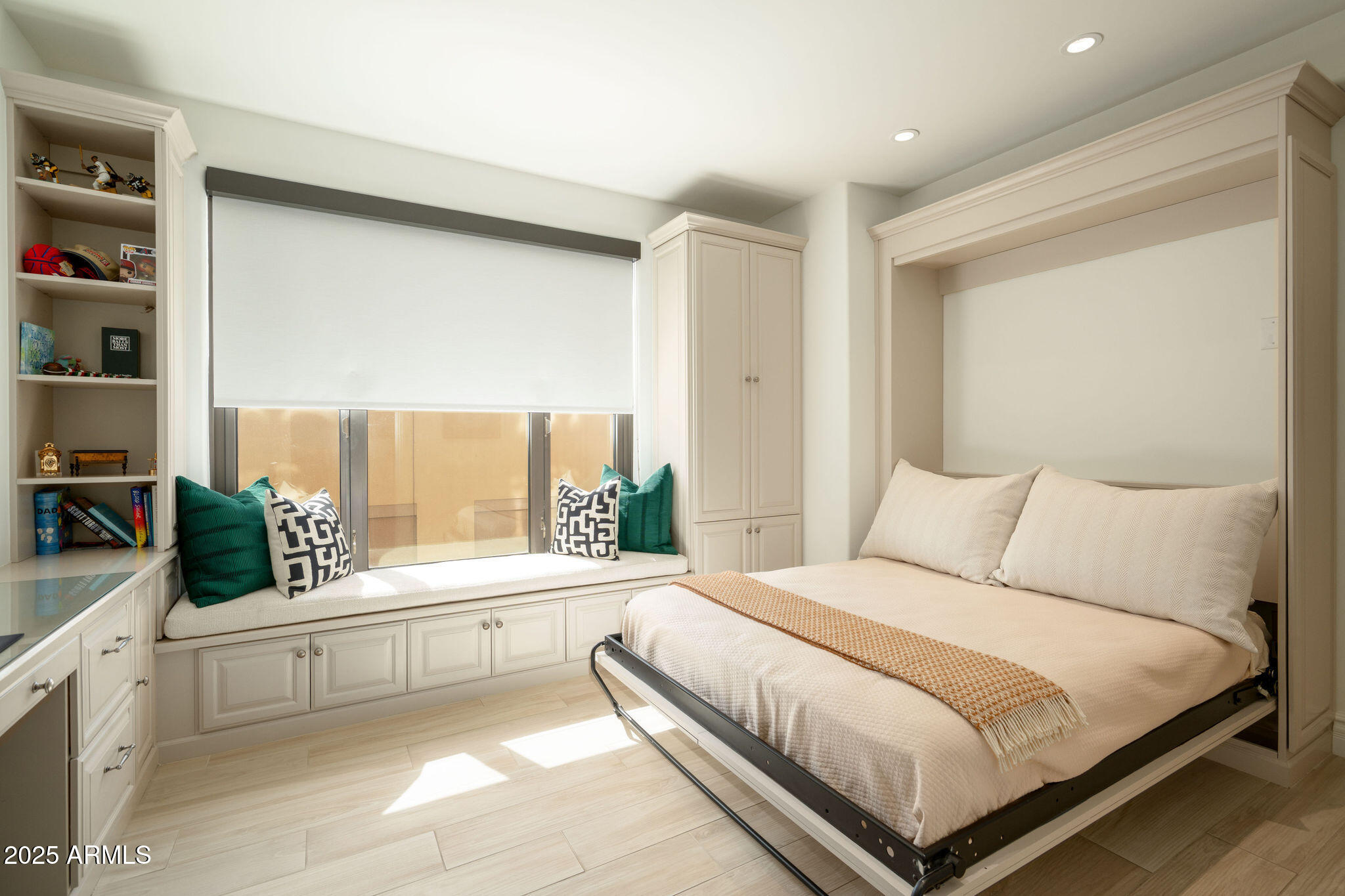 7175 E CAMELBACK Road 301