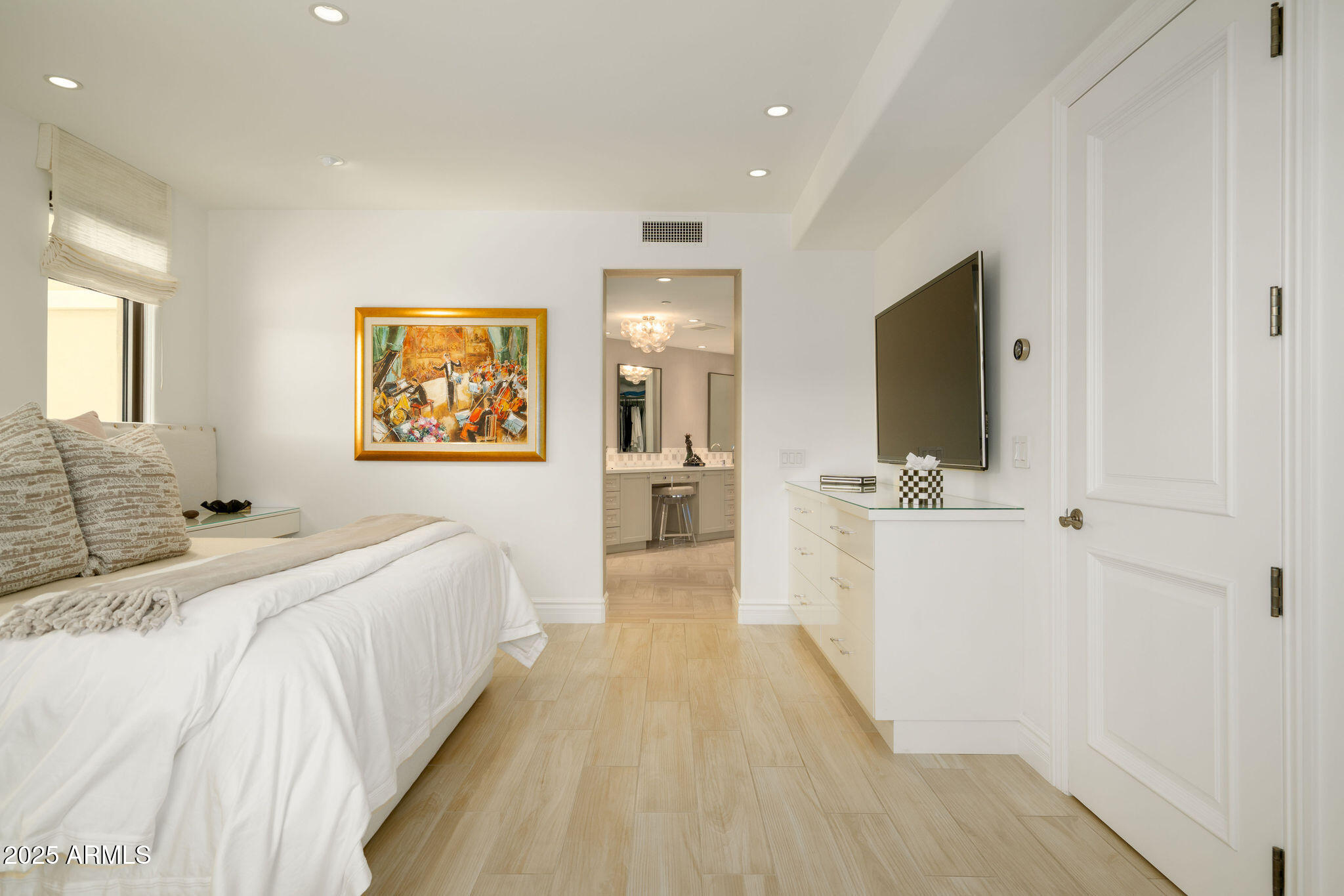 7175 E CAMELBACK Road 301