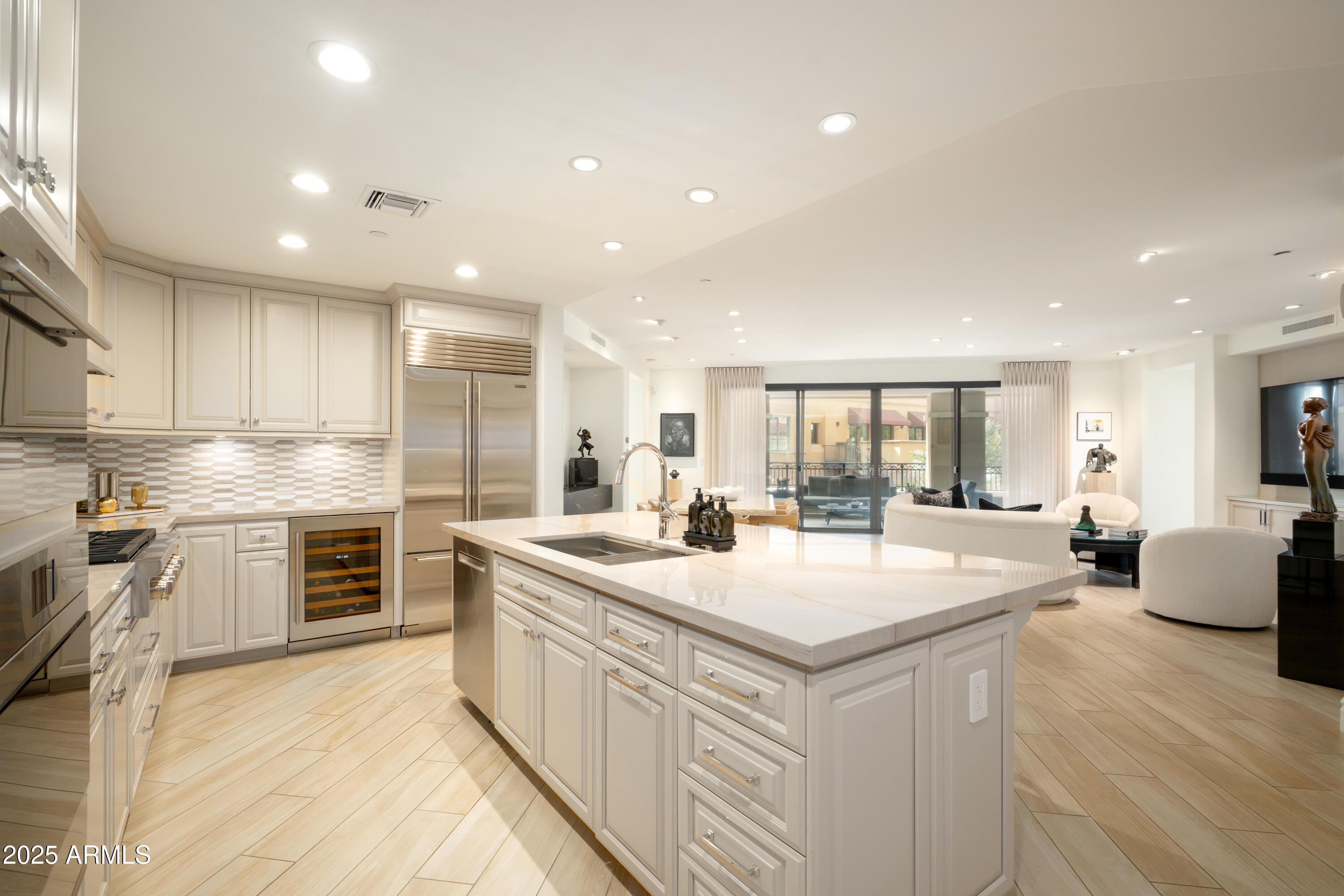 7175 E CAMELBACK Road 301