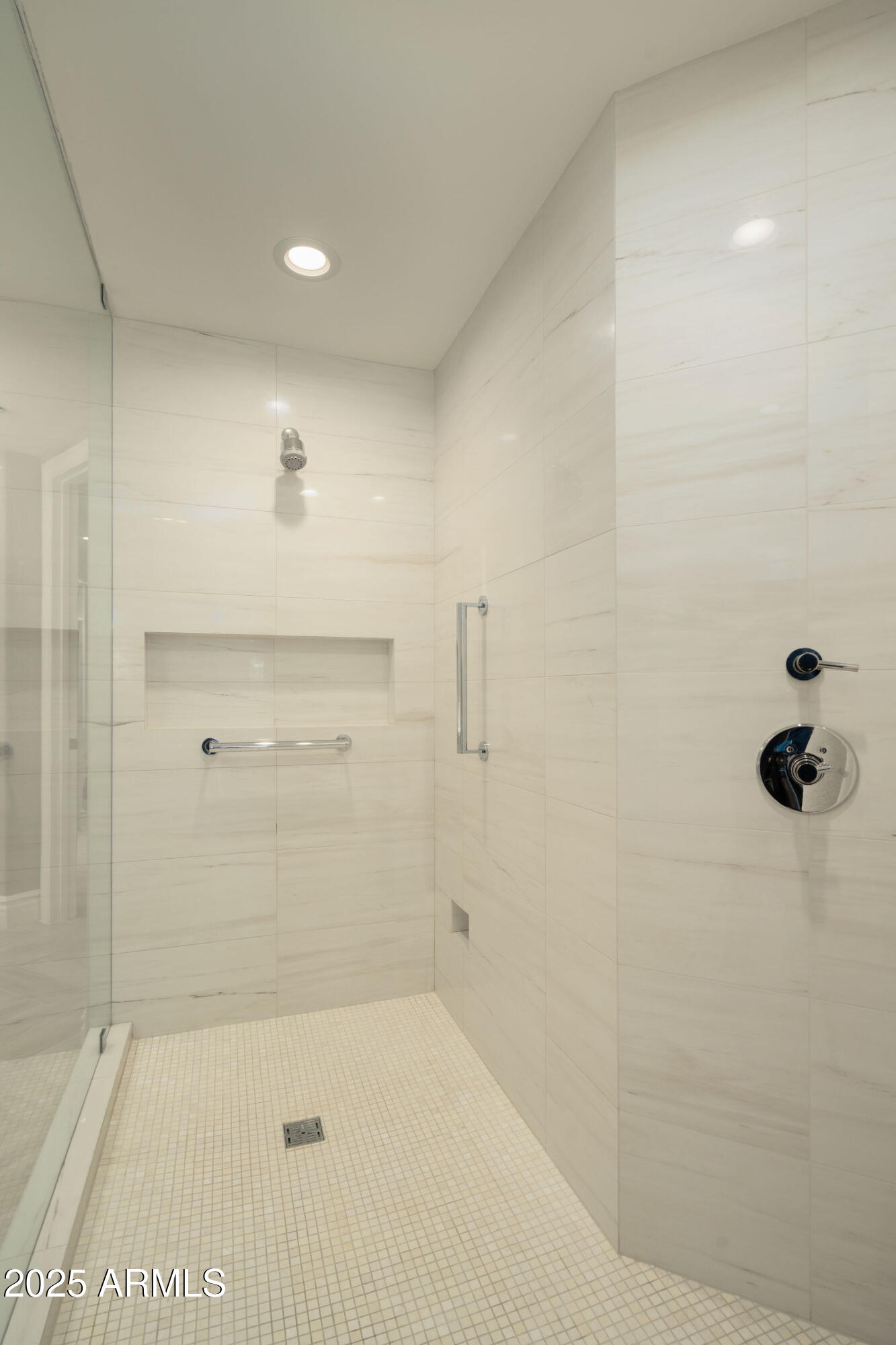 7175 E CAMELBACK Road 301