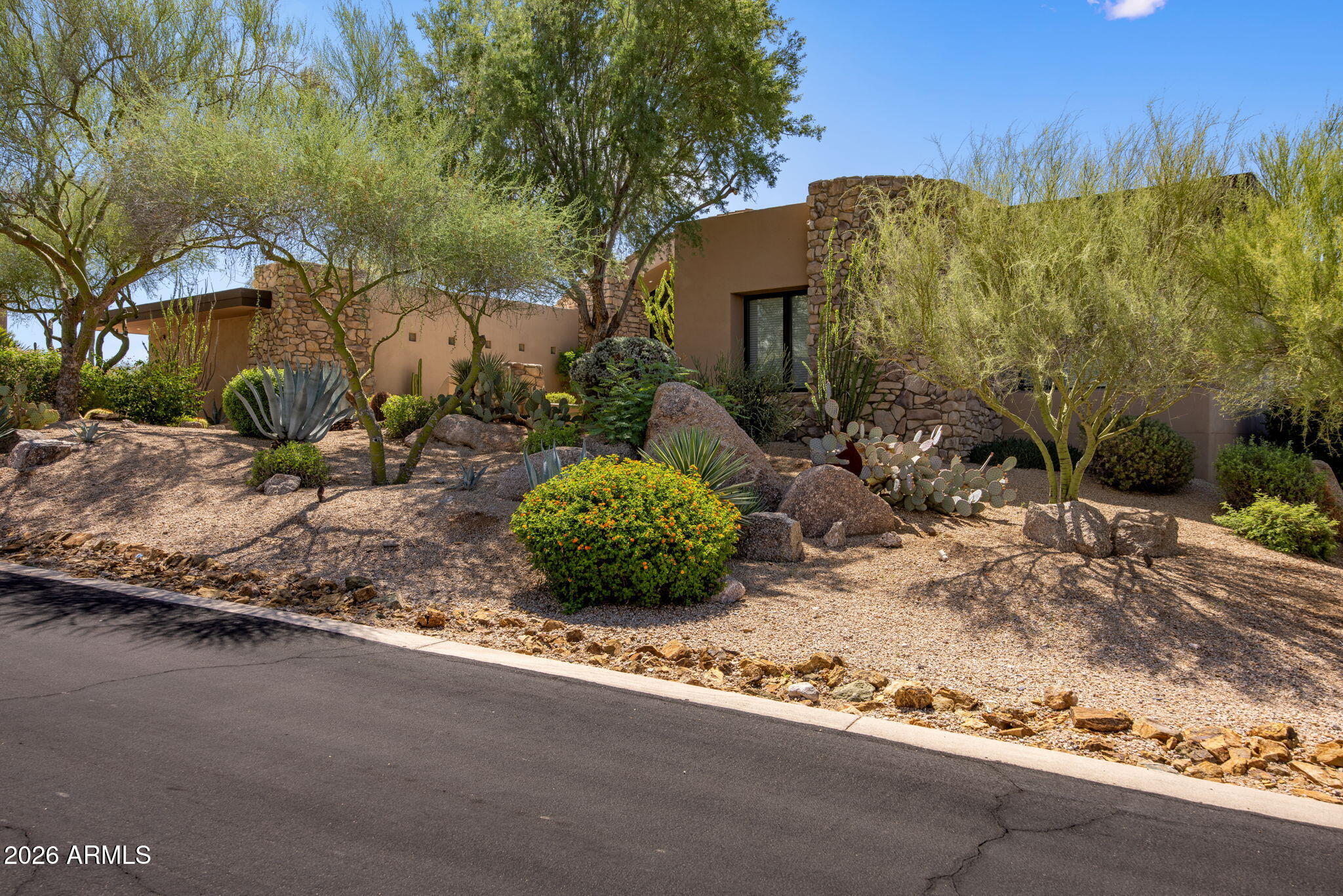 11087 E Harris Hawk Trail