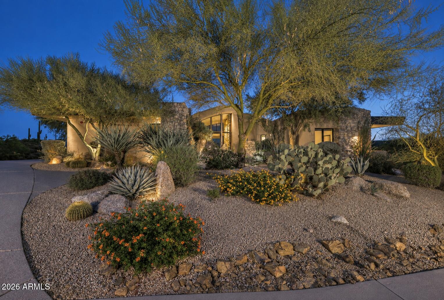 11087 E Harris Hawk Trail