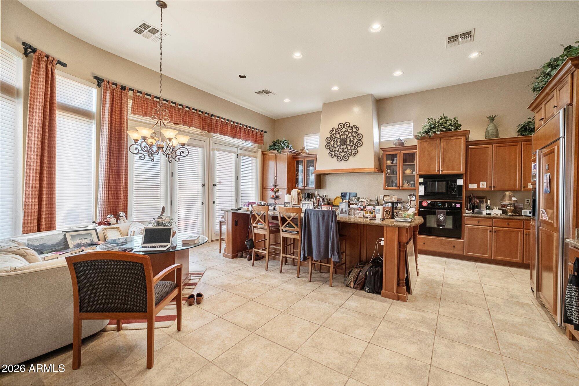4104 N SAGE CREEK Circle