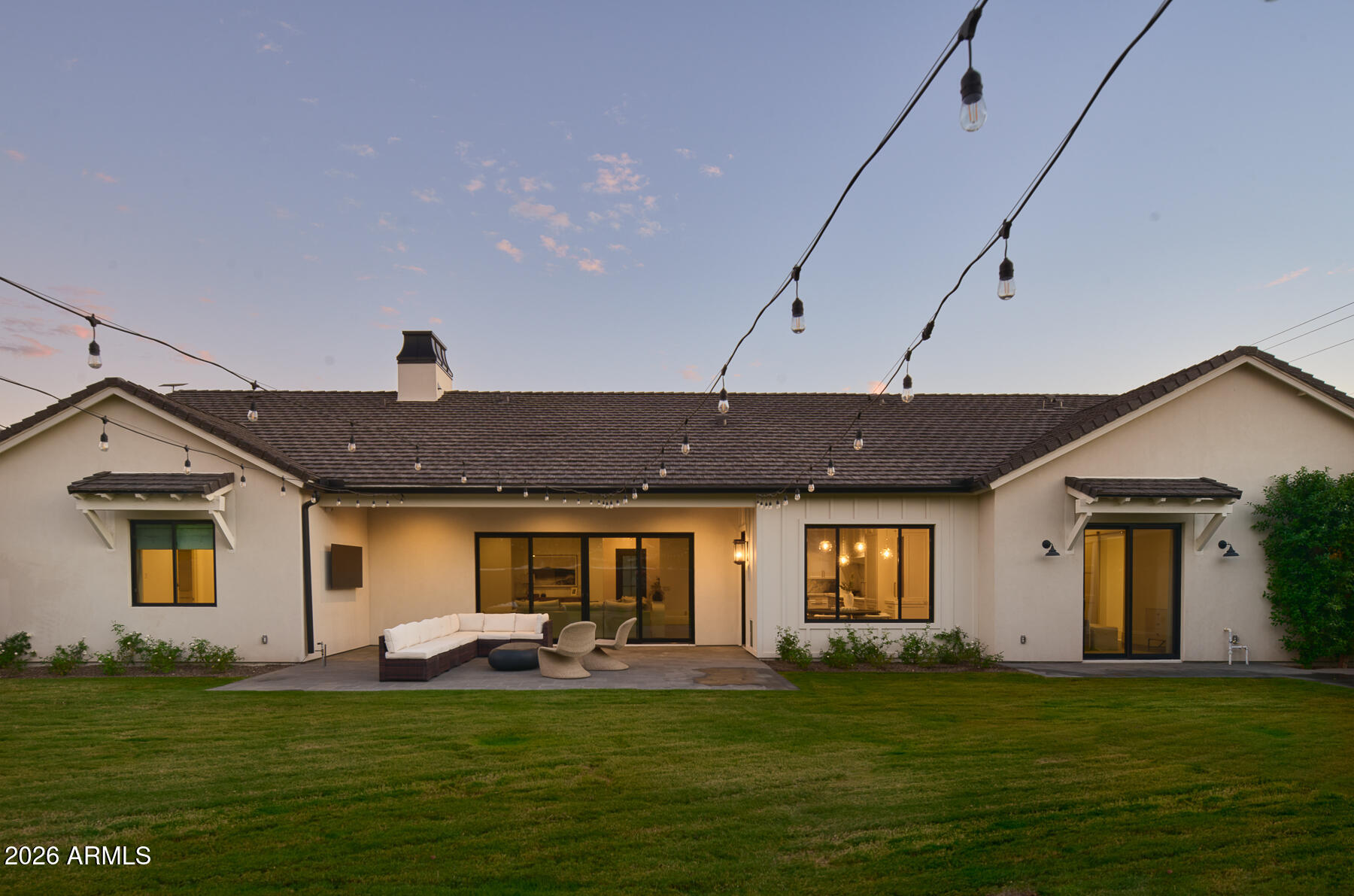 3602 E HIGHLAND Avenue