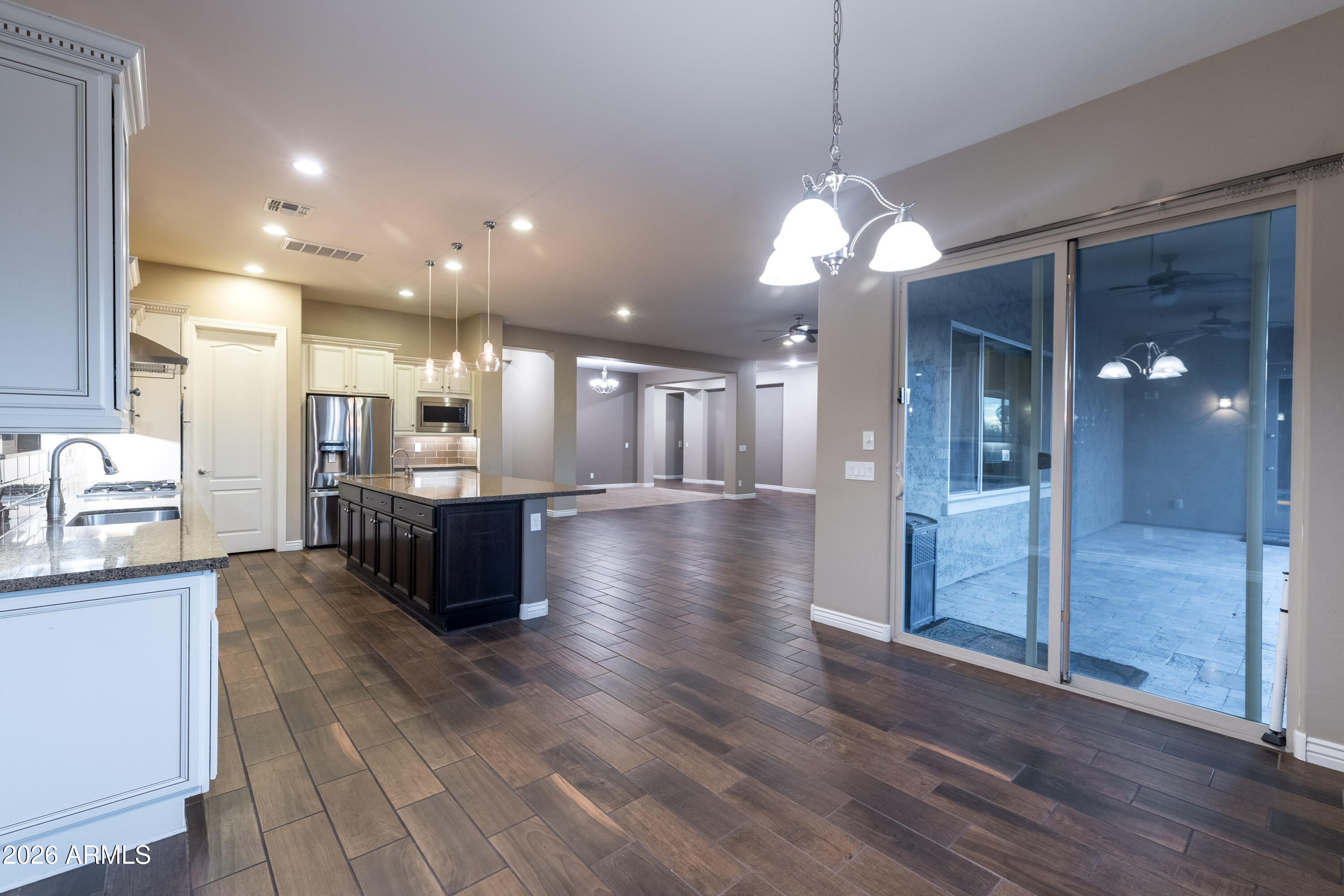 10058 W WHITE FEATHER Lane