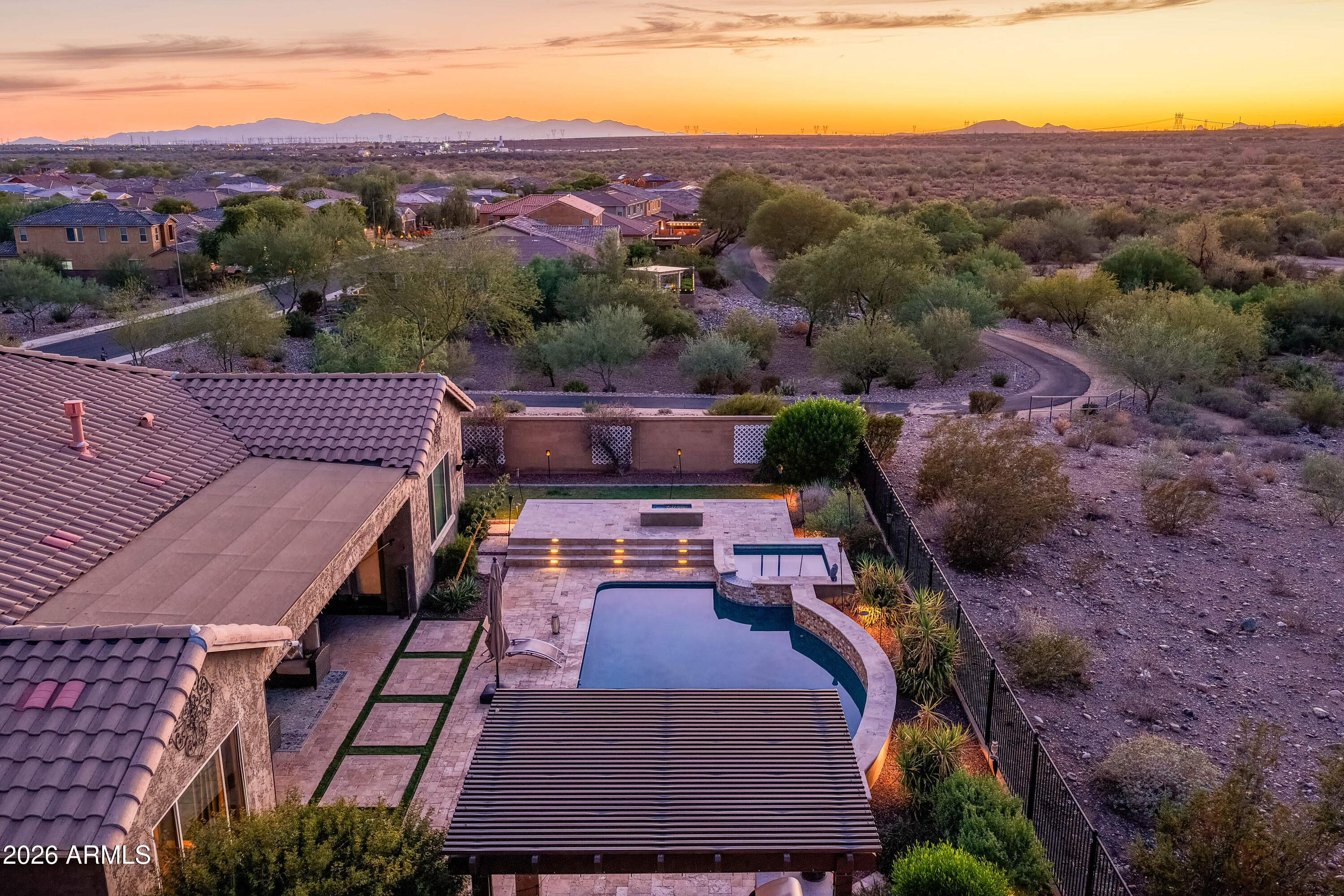 10058 W WHITE FEATHER Lane