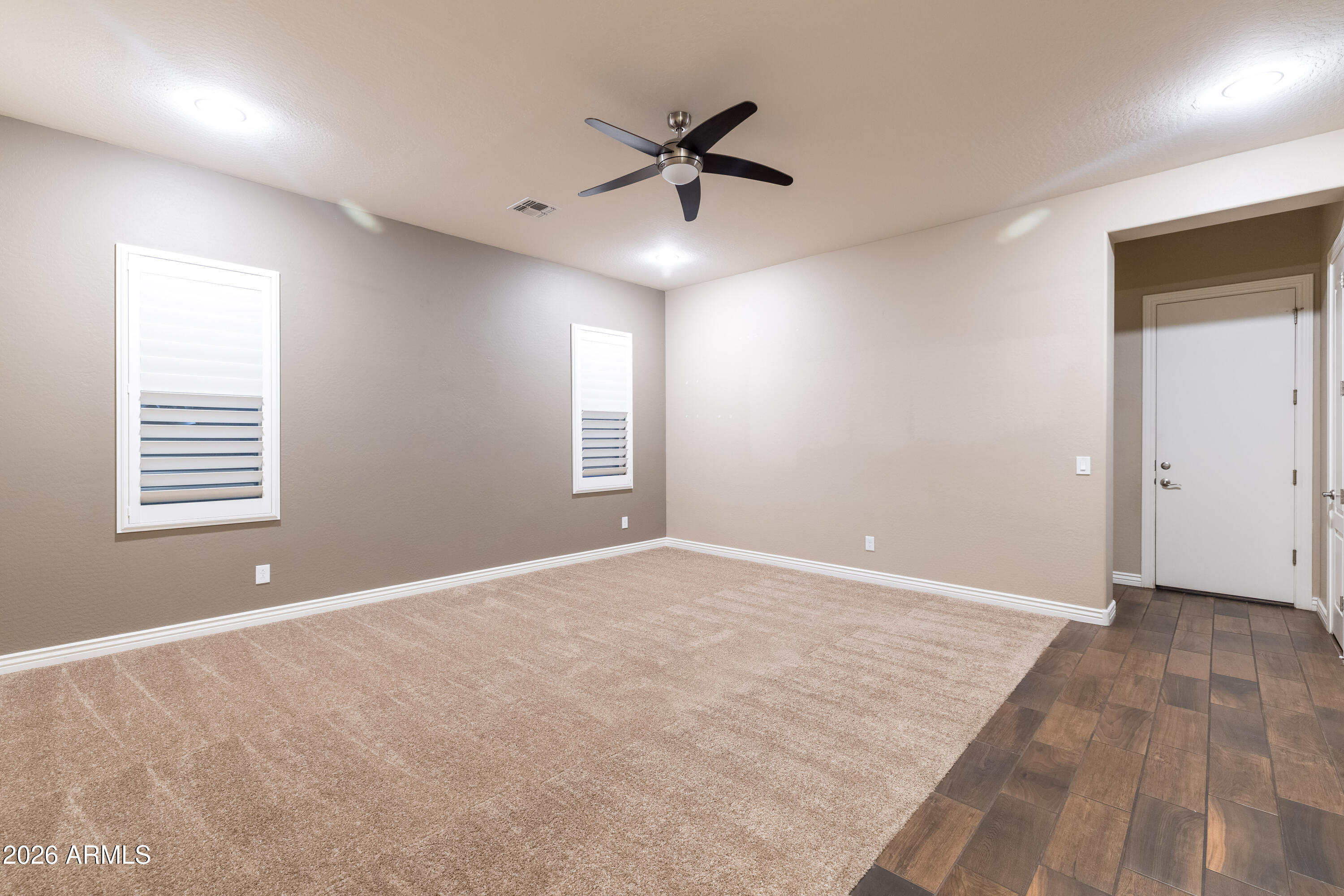 10058 W WHITE FEATHER Lane