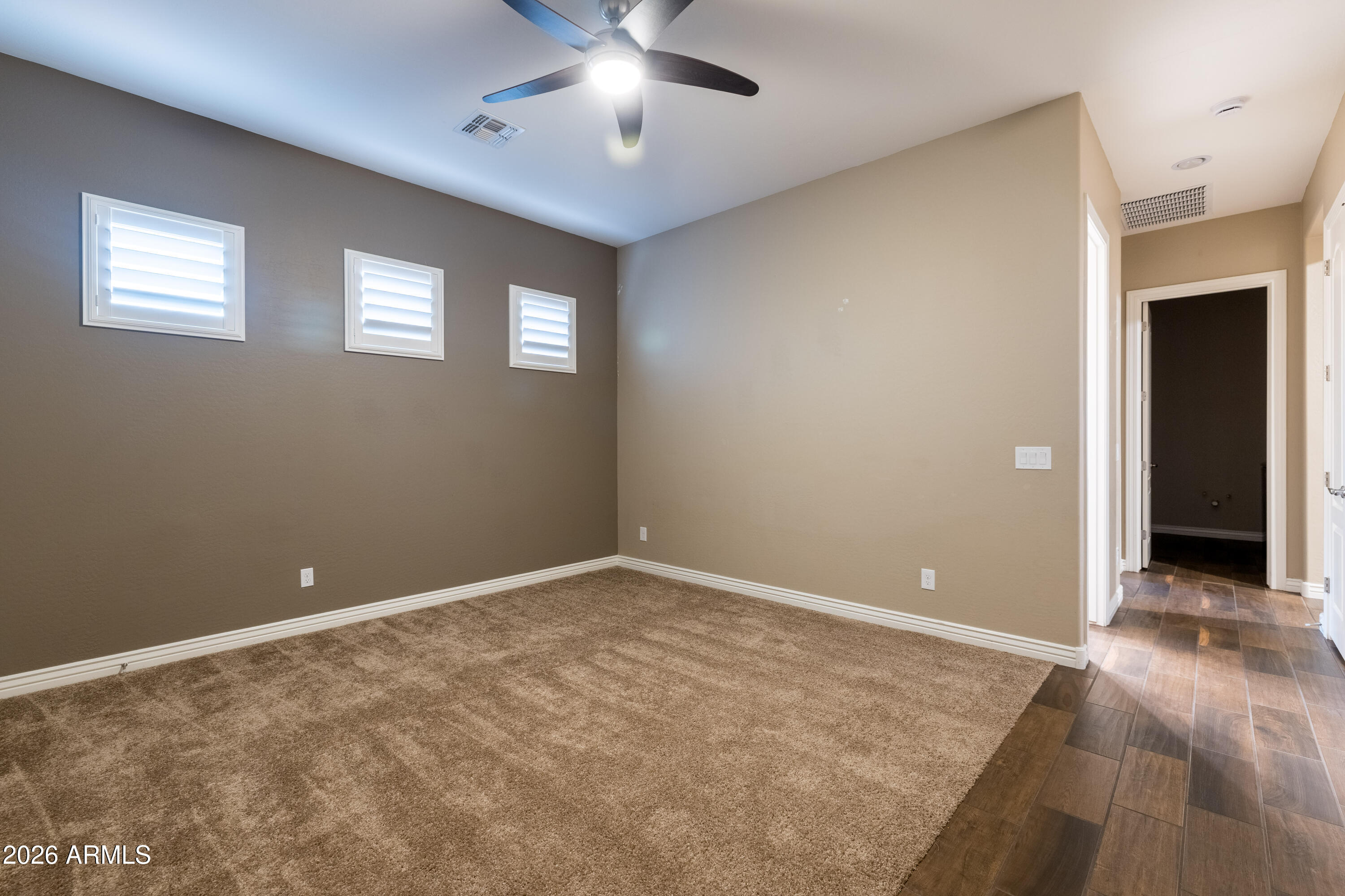 10058 W WHITE FEATHER Lane