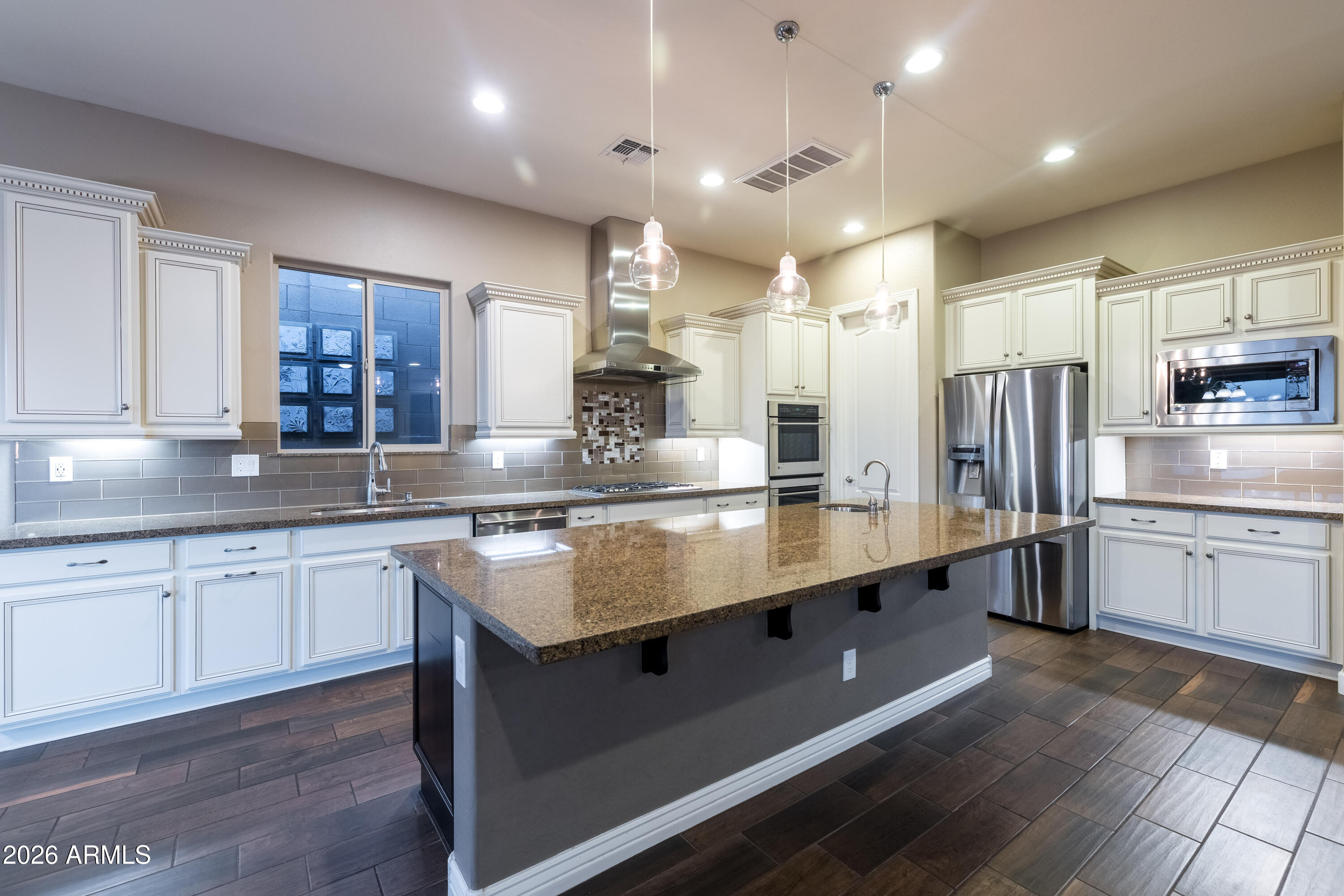 10058 W WHITE FEATHER Lane