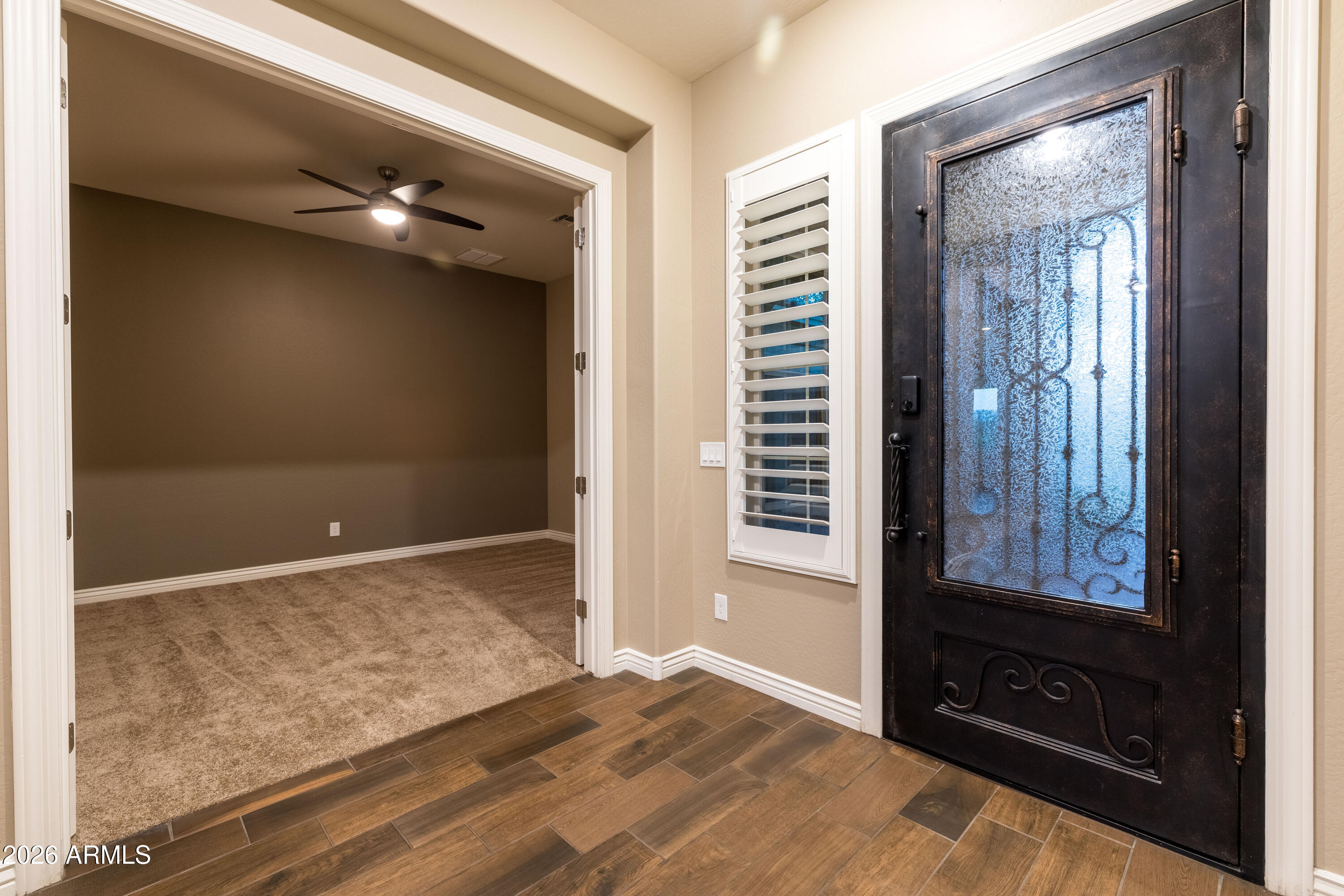 10058 W WHITE FEATHER Lane